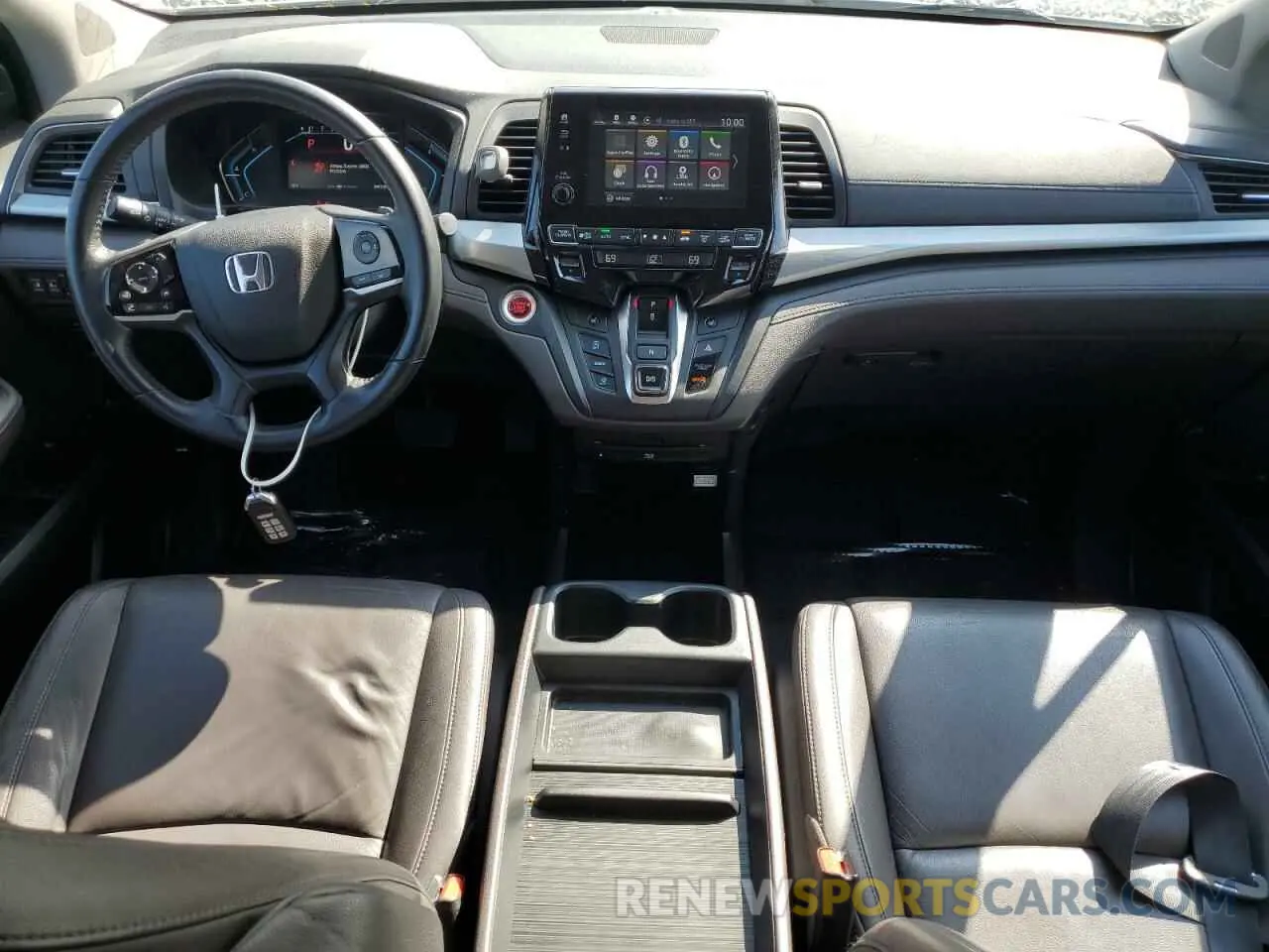 8 fotografías del automóvil dañado 5FNRL6H72LB068163 HONDA All Models 2020