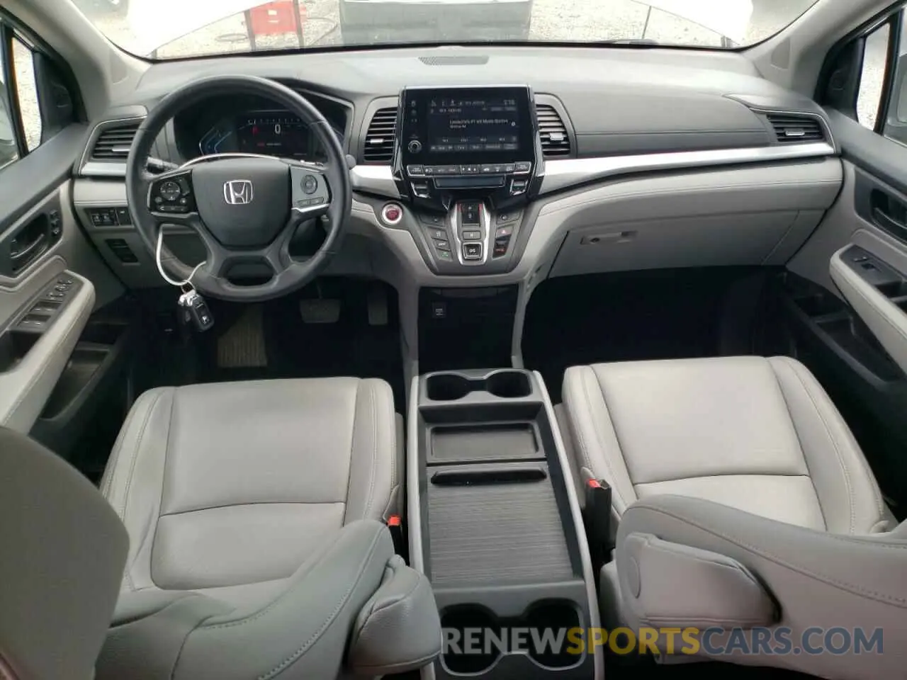 8 fotografías del automóvil dañado 5FNRL6H73LB066101 HONDA All Models 2020