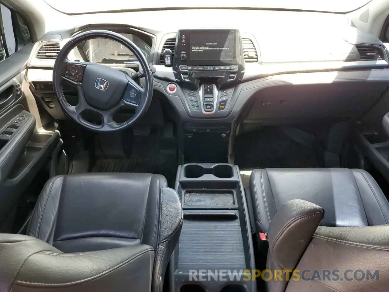 8 fotografías del automóvil dañado 5FNRL6H74LB026822 HONDA All Models 2020