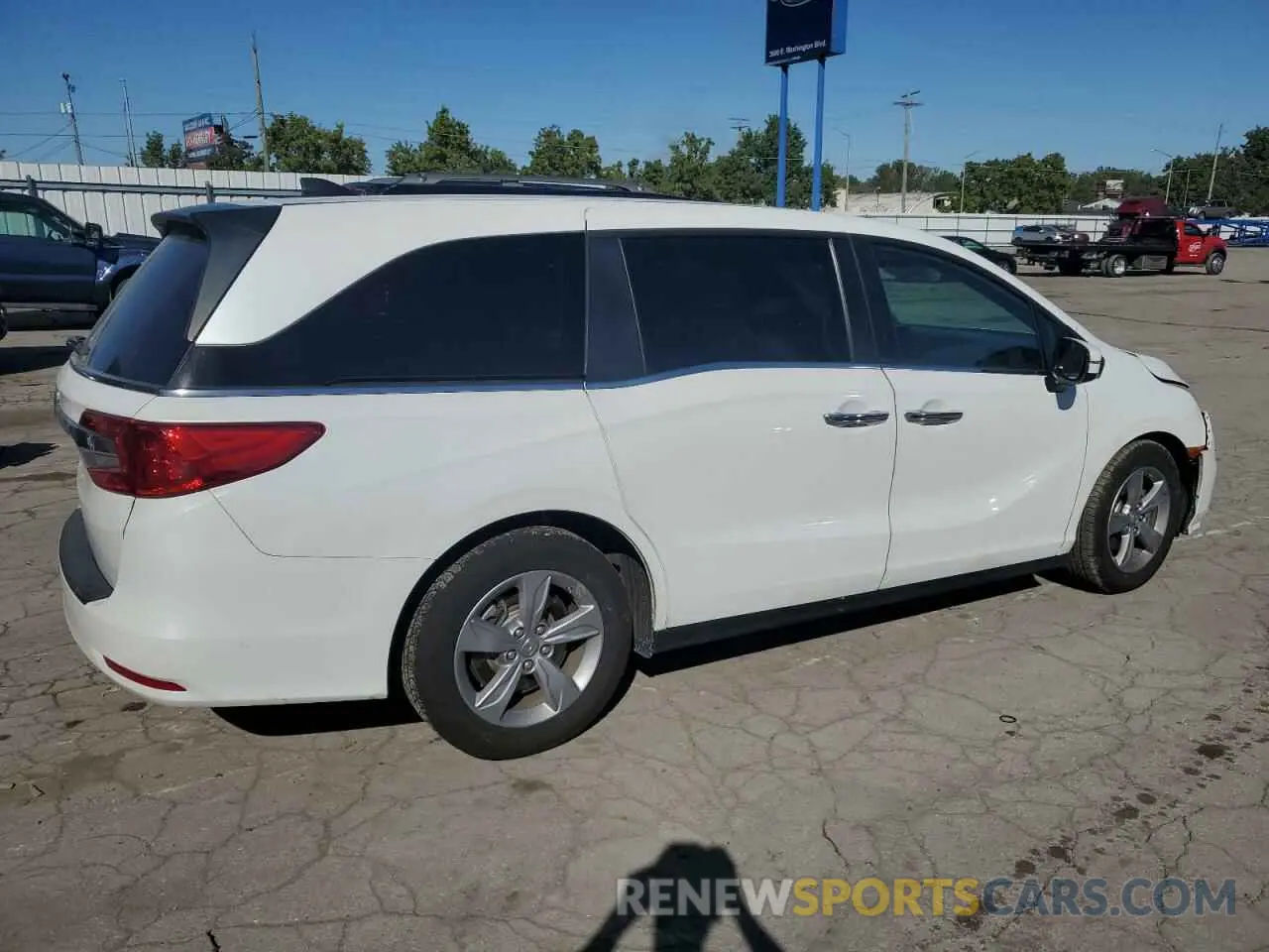 3 fotografías del automóvil dañado 5FNRL6H76LB060793 HONDA All Models 2020