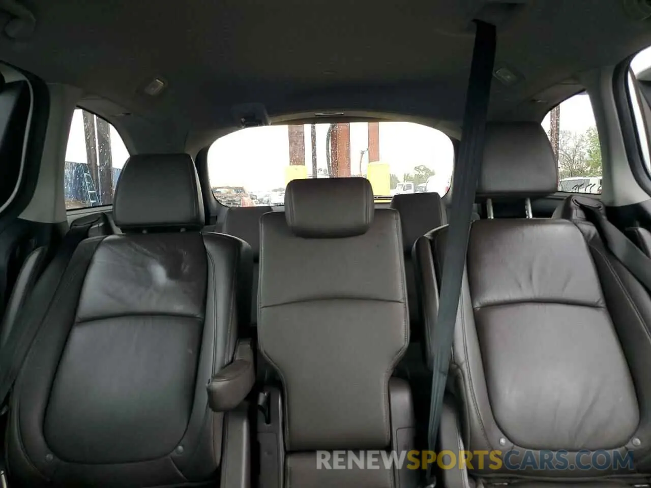 10 fotografías del automóvil dañado 5FNRL6H7XLB017932 HONDA All Models 2020