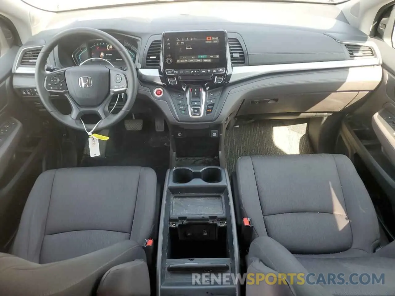 8 fotografías del automóvil dañado 5FNRL6H53MB035446 HONDA All Models 2021