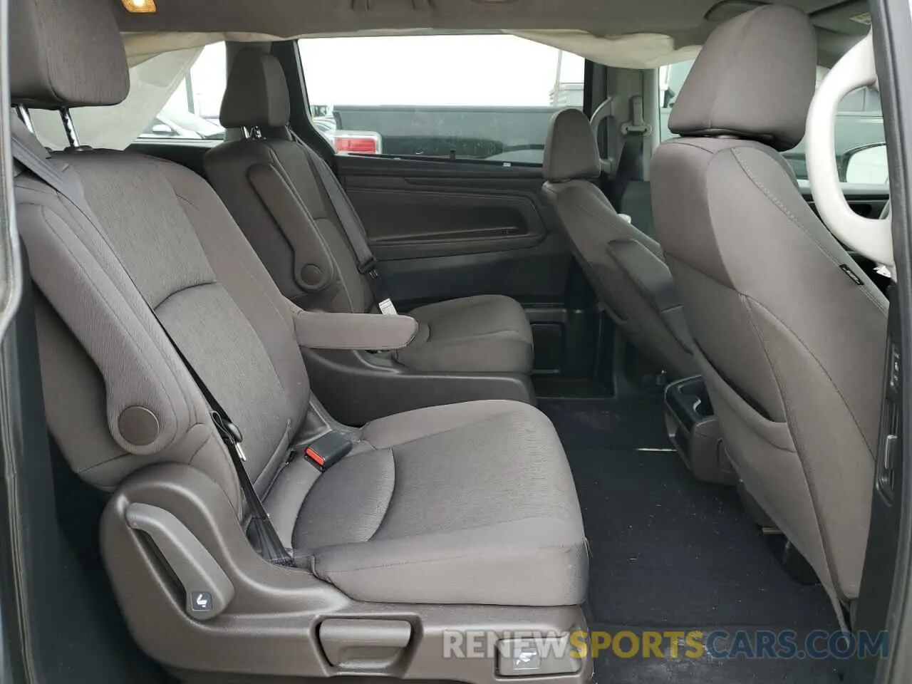 11 fotografías del automóvil dañado 5FNRL6H59MB044233 HONDA All Models 2021