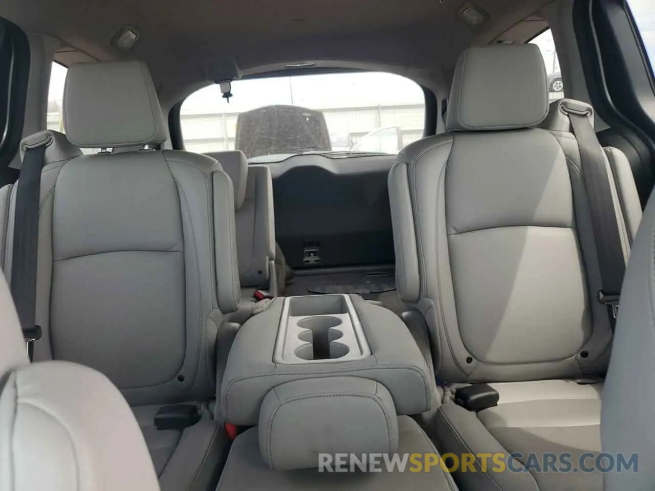 10 fotografías del automóvil dañado 5FNRL6H6XRB015145 HONDA All Models 2024