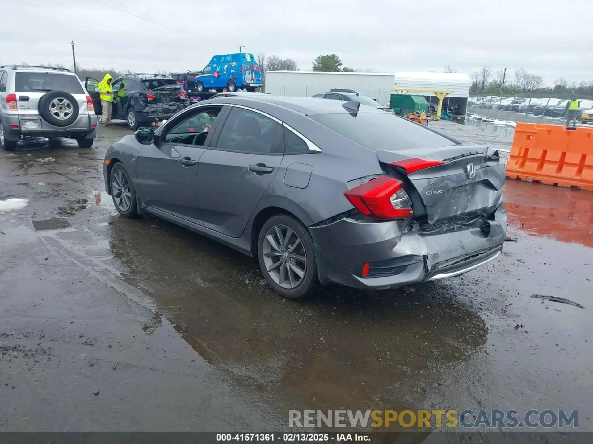 3 fotografías del automóvil dañado 19XFC1F31KE002777 HONDA CIVIC 2019