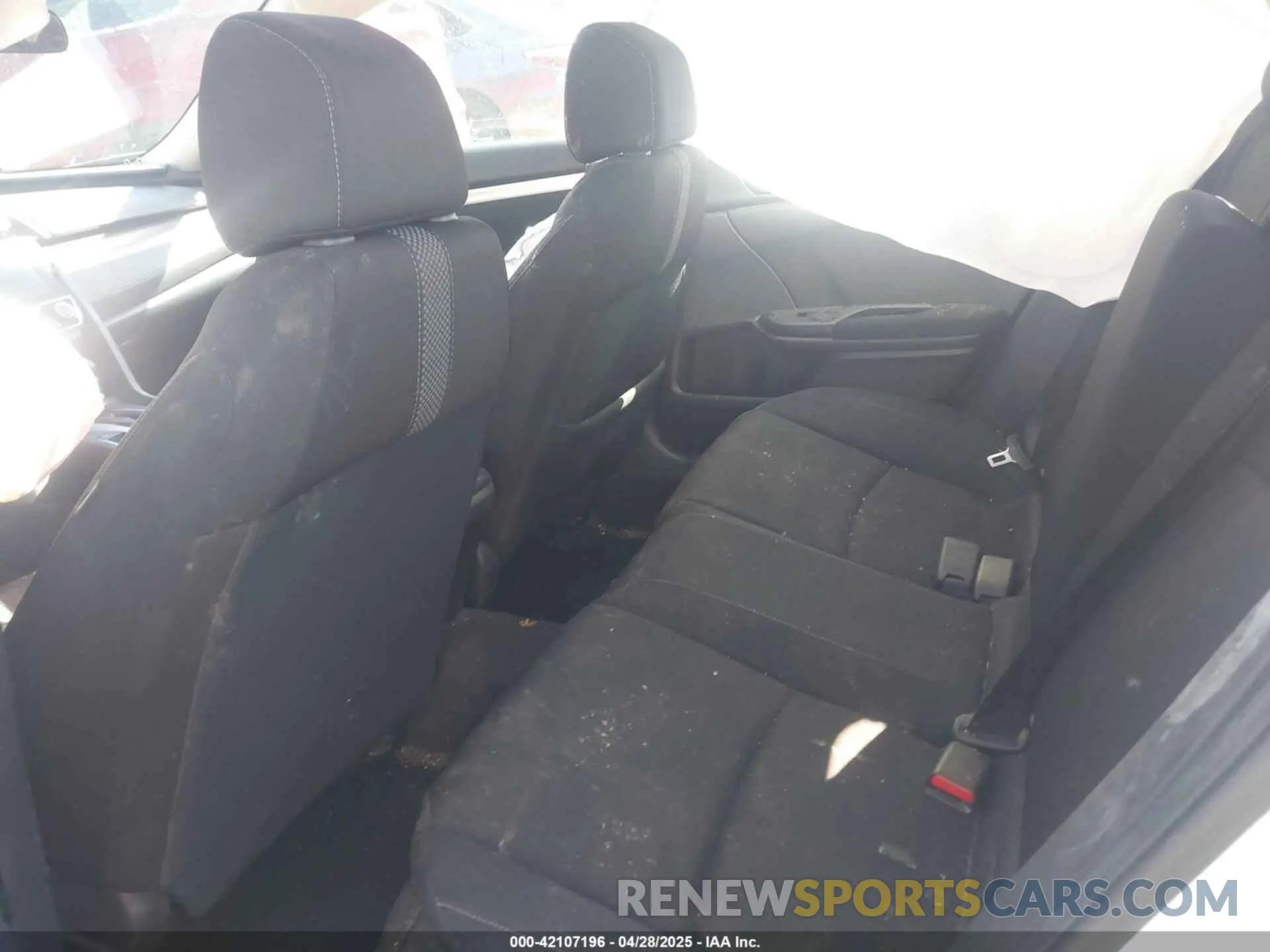 8 fotografías del automóvil dañado 19XFC1F31KE014525 HONDA CIVIC 2019