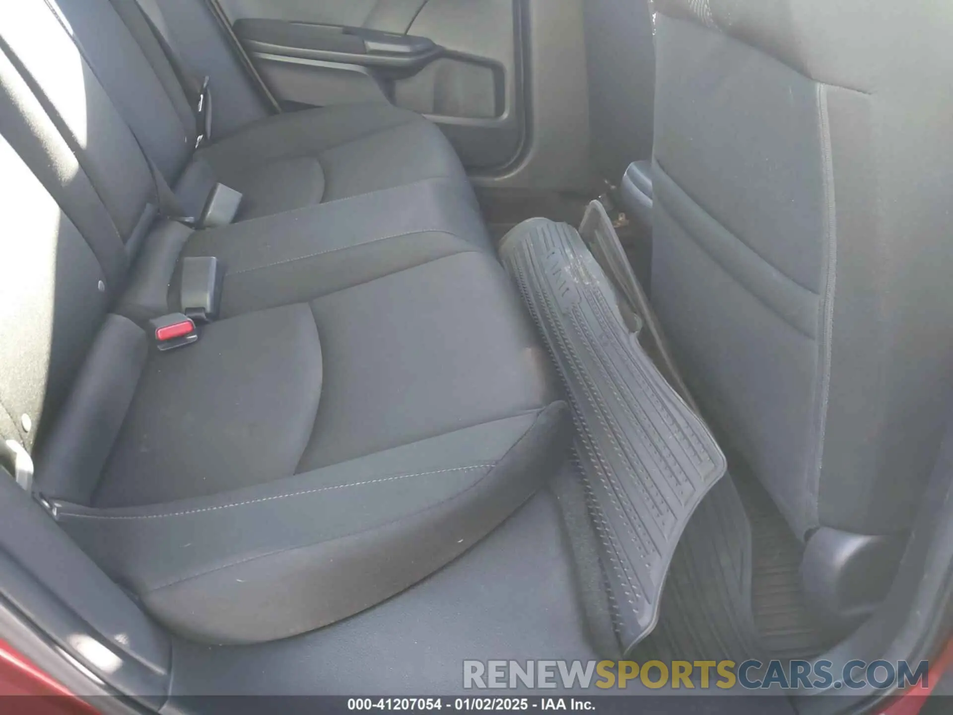 8 fotografías del automóvil dañado 19XFC1F33KE004367 HONDA CIVIC 2019