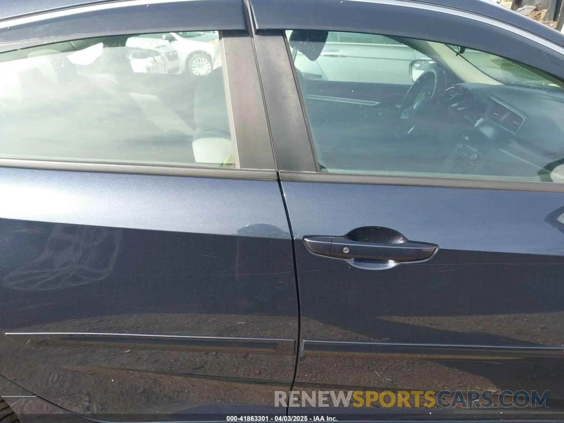 14 fotografías del automóvil dañado 19XFC1F33KE010363 HONDA CIVIC 2019