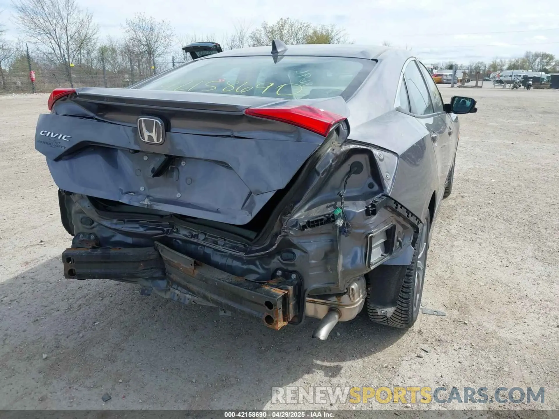 19 fotografías del automóvil dañado 19XFC1F33KE018091 HONDA CIVIC 2019