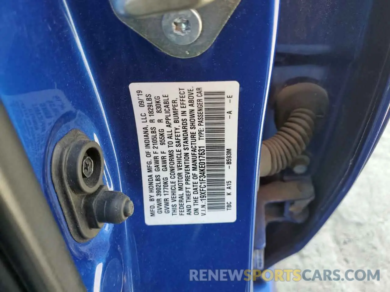 12 fotografías del automóvil dañado 19XFC1F34KE017631 HONDA CIVIC 2019