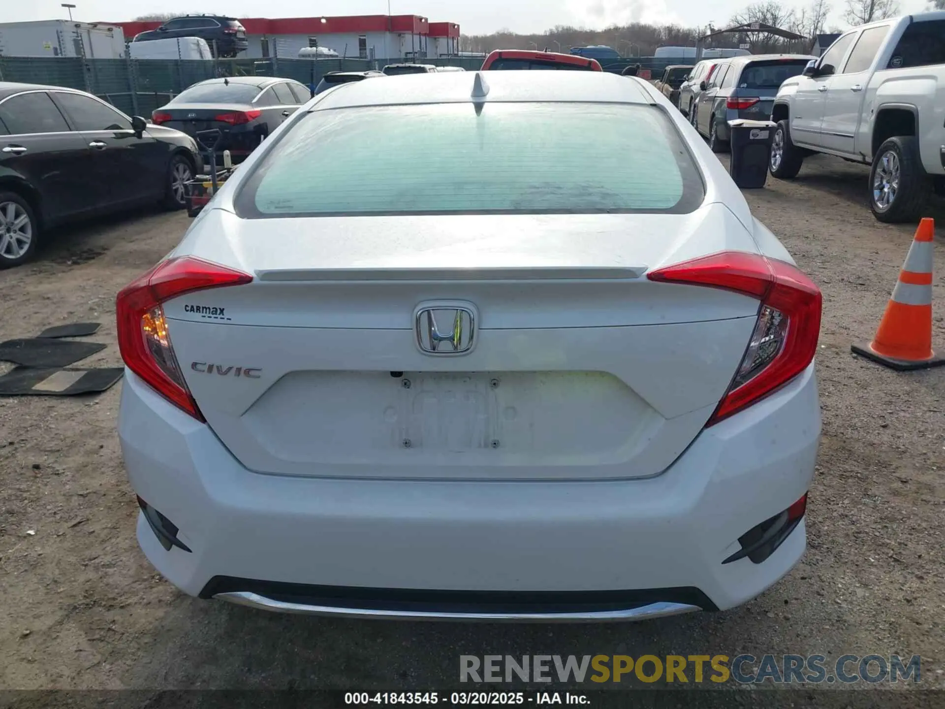 16 fotografías del automóvil dañado 19XFC1F34KE018682 HONDA CIVIC 2019
