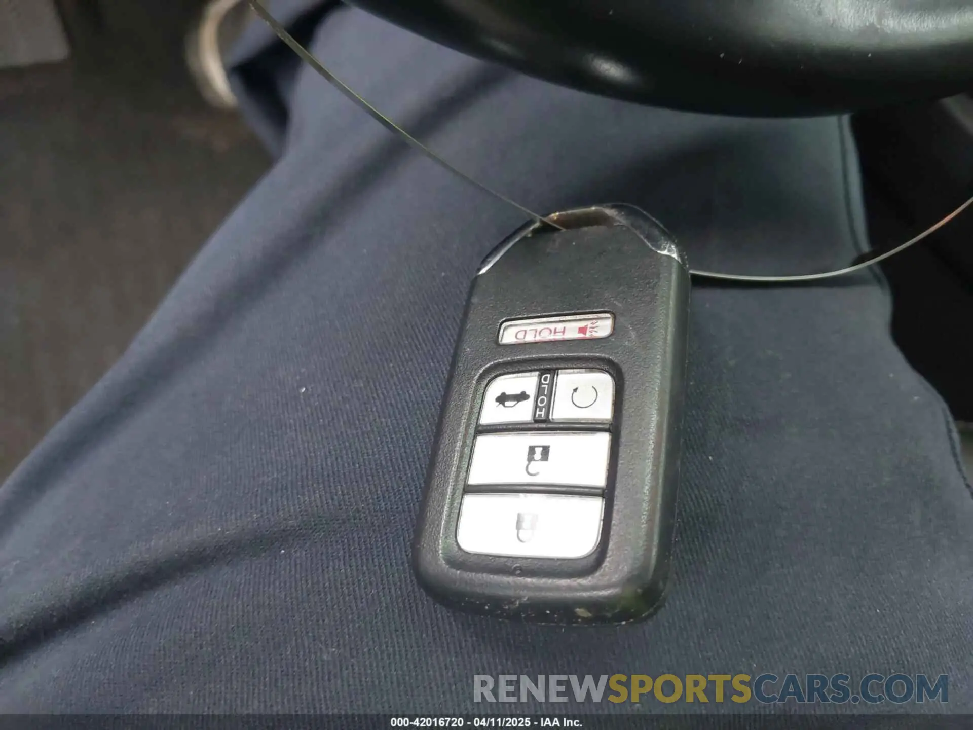 11 fotografías del automóvil dañado 19XFC1F34KE019654 HONDA CIVIC 2019