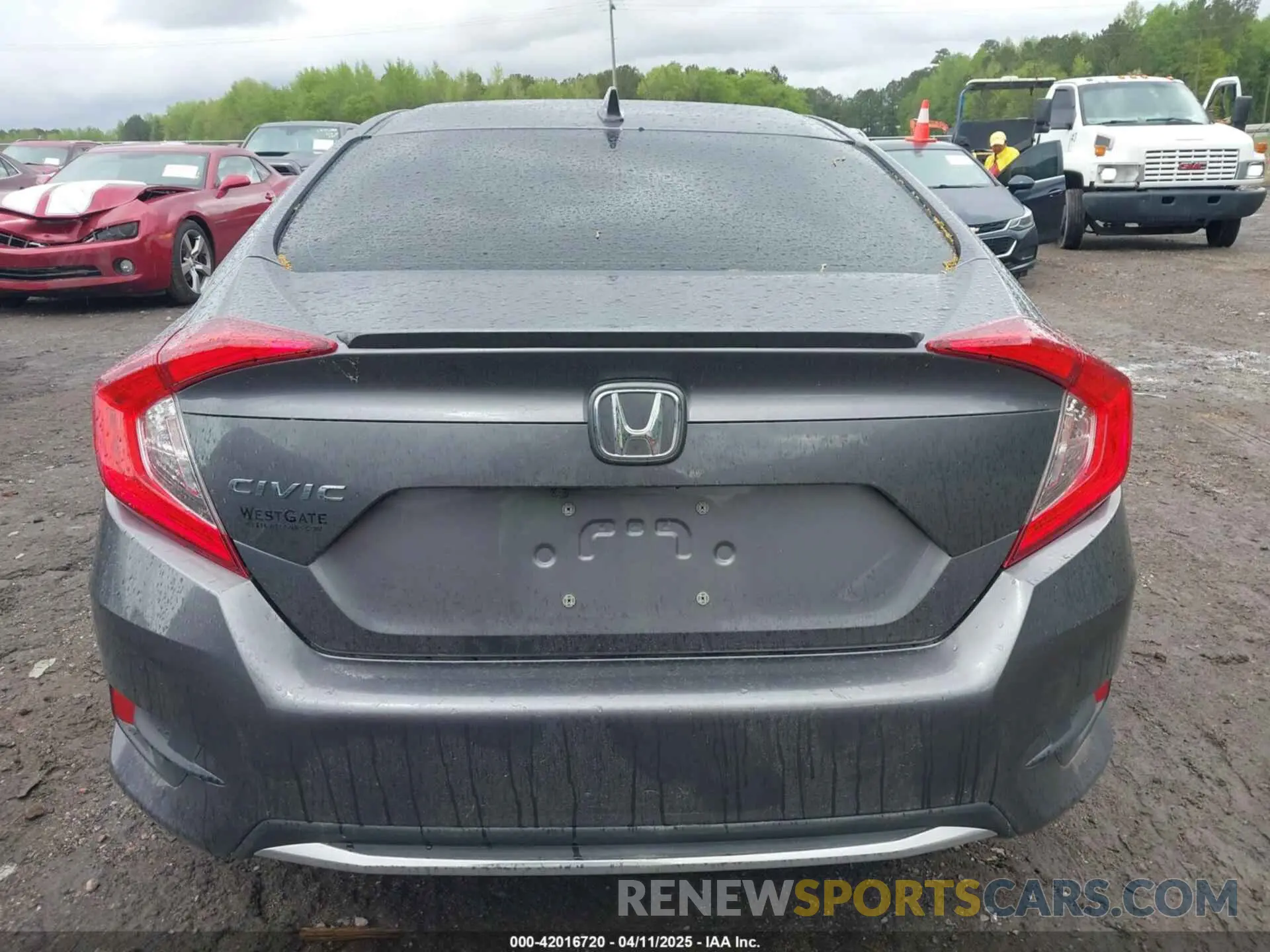 16 fotografías del automóvil dañado 19XFC1F34KE019654 HONDA CIVIC 2019