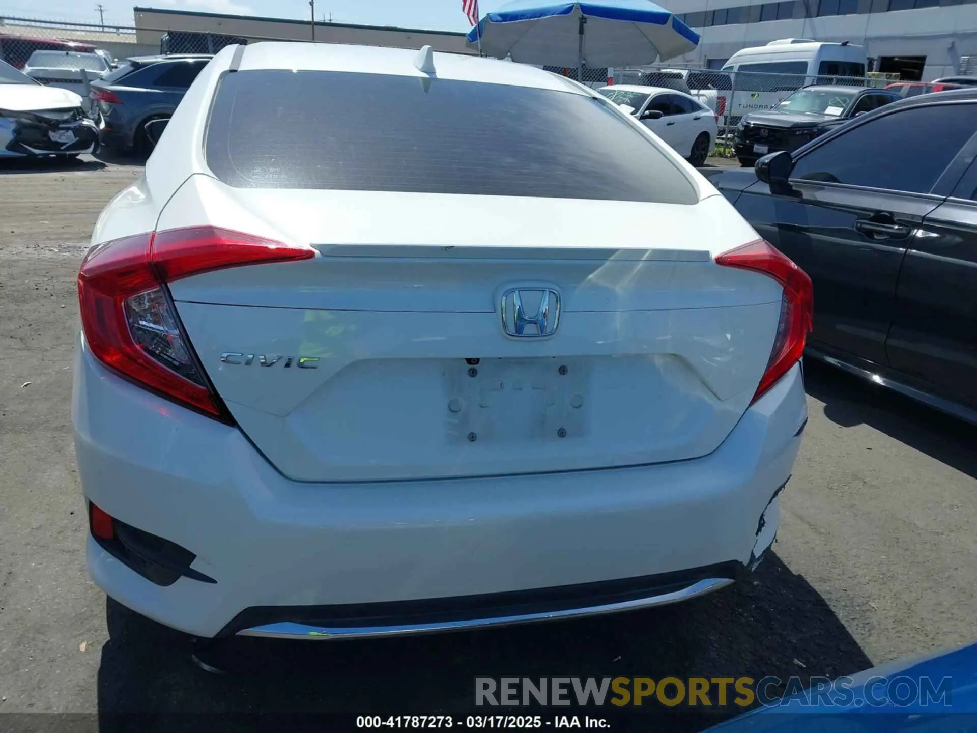 16 fotografías del automóvil dañado 19XFC1F34KE203444 HONDA CIVIC 2019