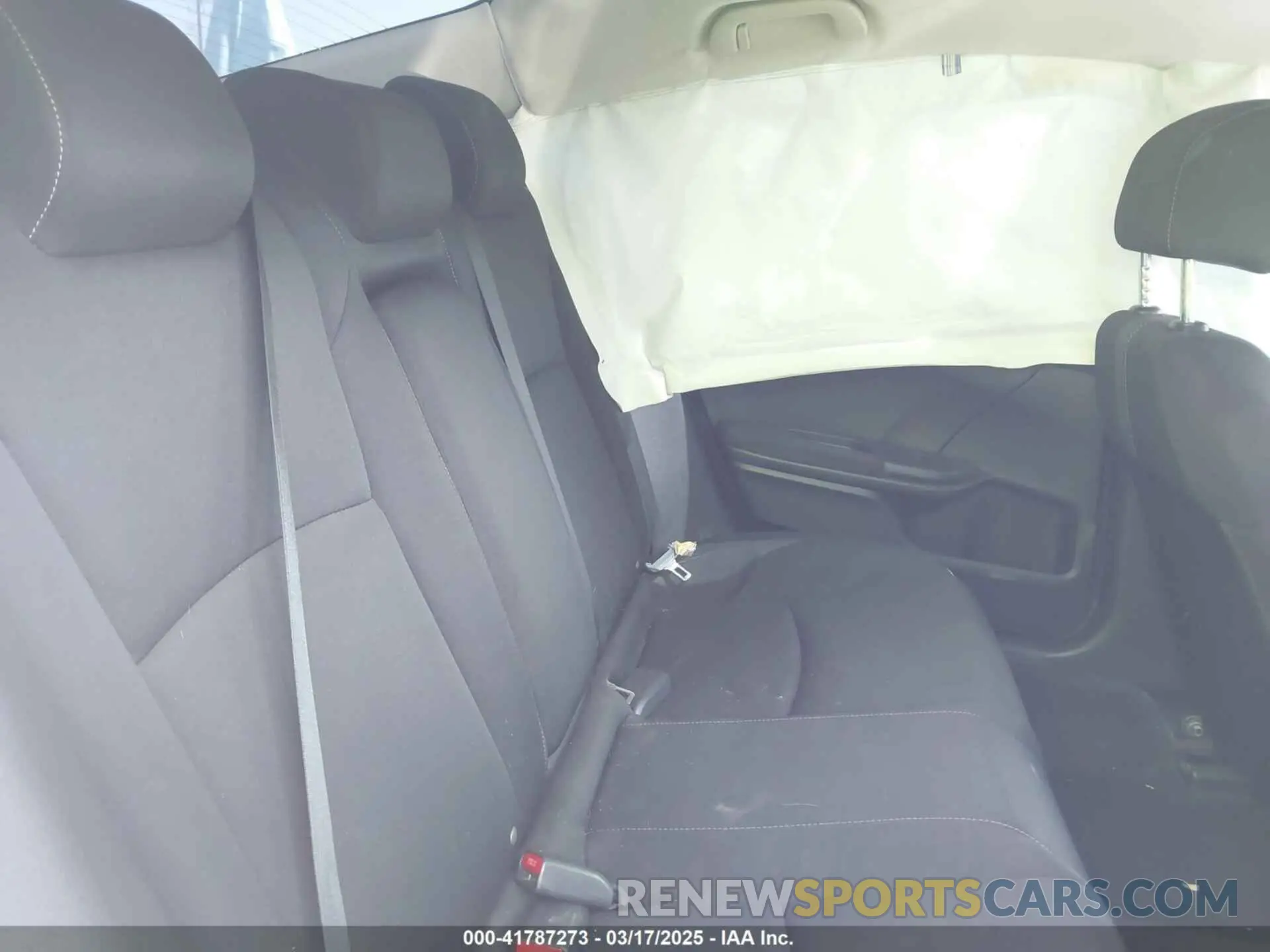 8 fotografías del automóvil dañado 19XFC1F34KE203444 HONDA CIVIC 2019