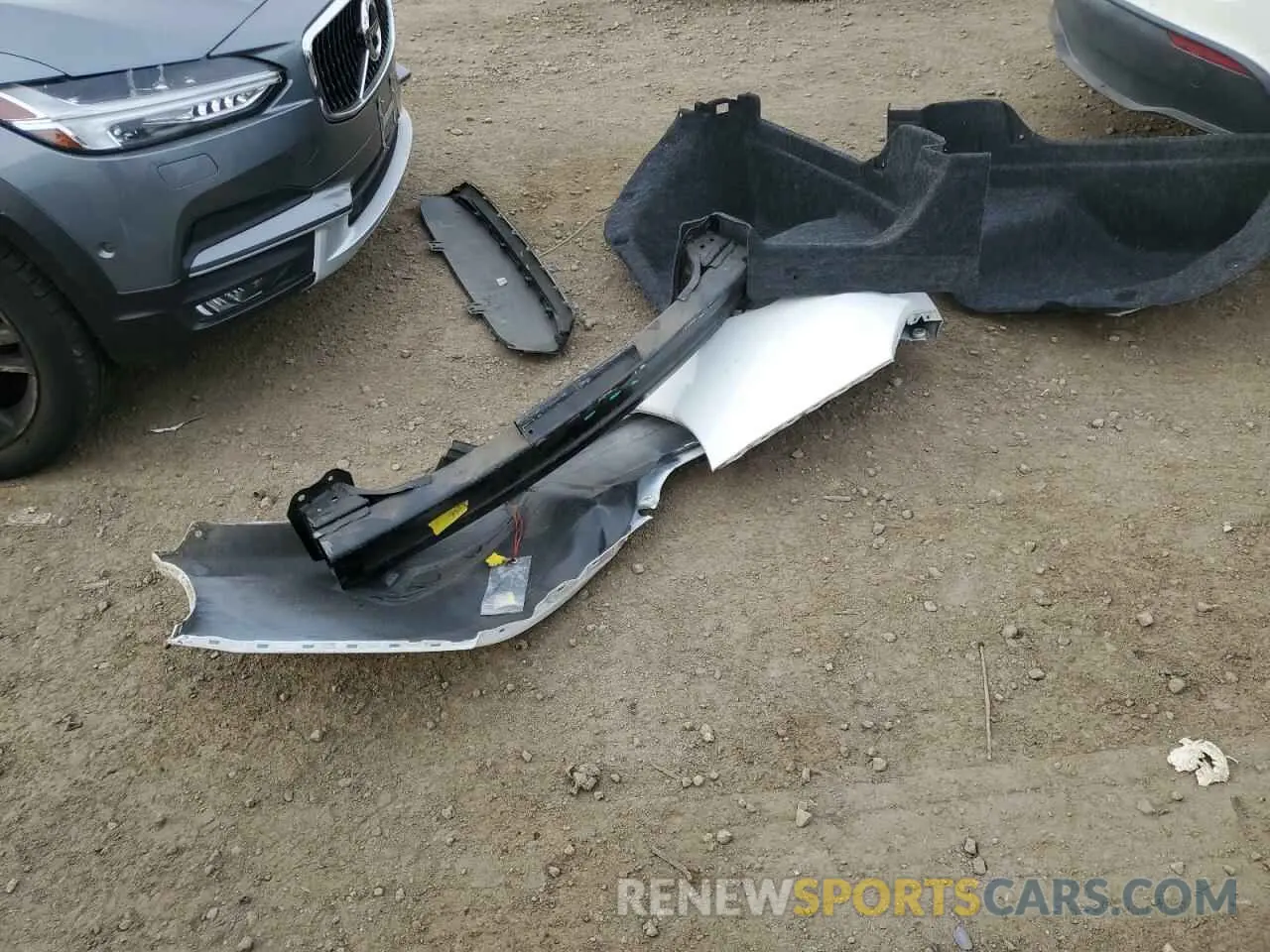 12 fotografías del automóvil dañado 19XFC1F34KE203511 HONDA CIVIC 2019