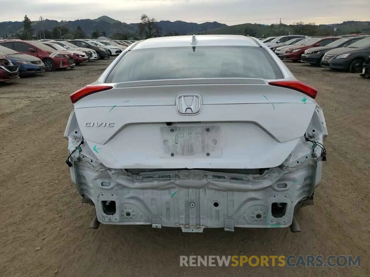 6 fotografías del automóvil dañado 19XFC1F34KE203511 HONDA CIVIC 2019