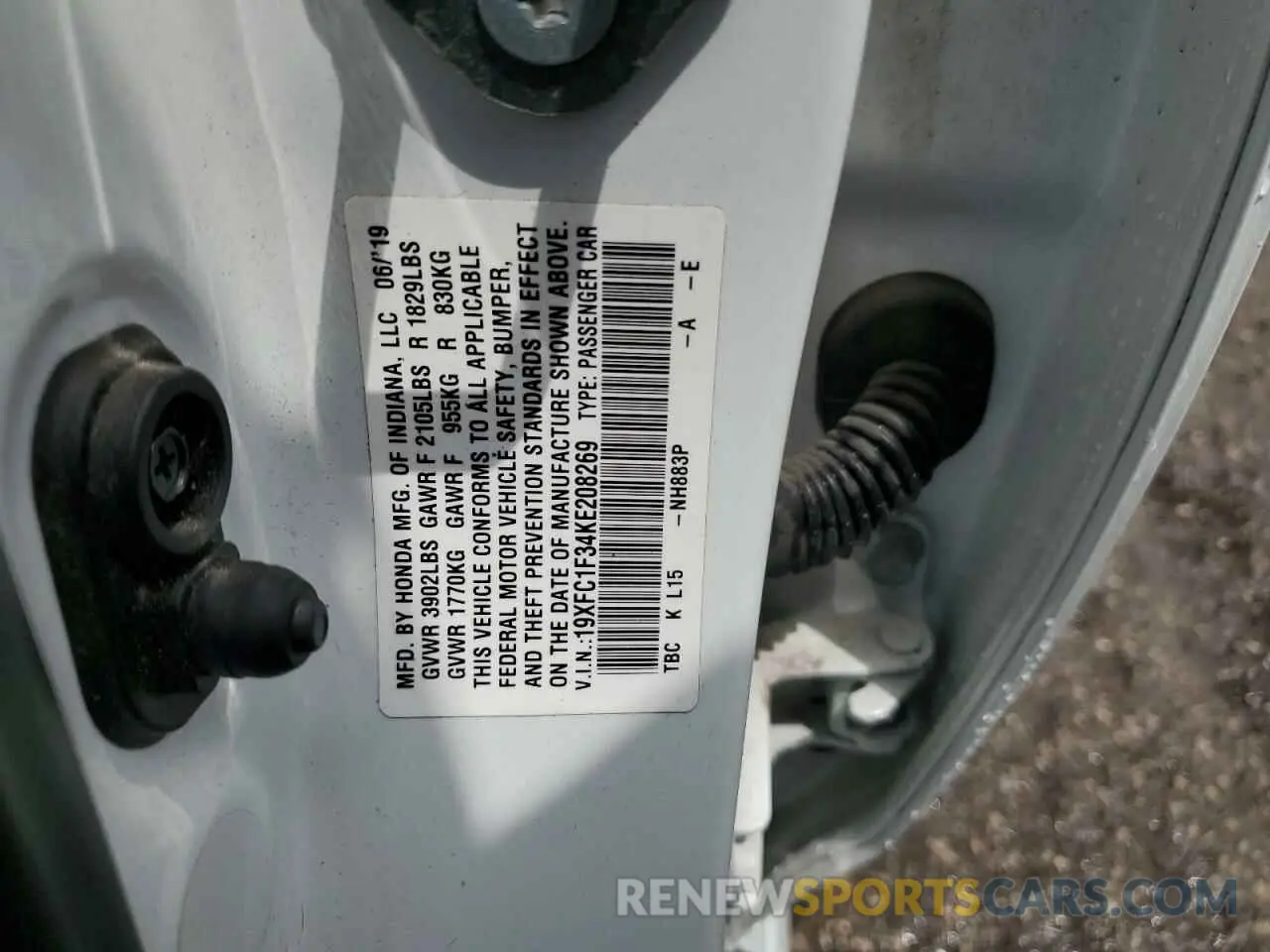 12 fotografías del automóvil dañado 19XFC1F34KE208269 HONDA CIVIC 2019
