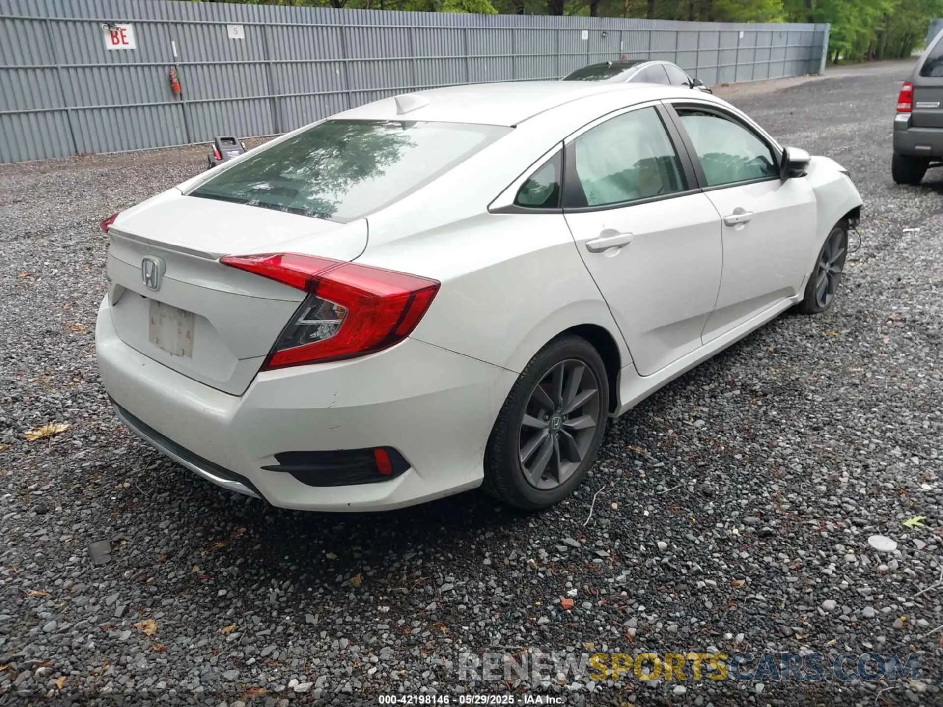 4 fotografías del automóvil dañado 19XFC1F35KE200536 HONDA CIVIC 2019