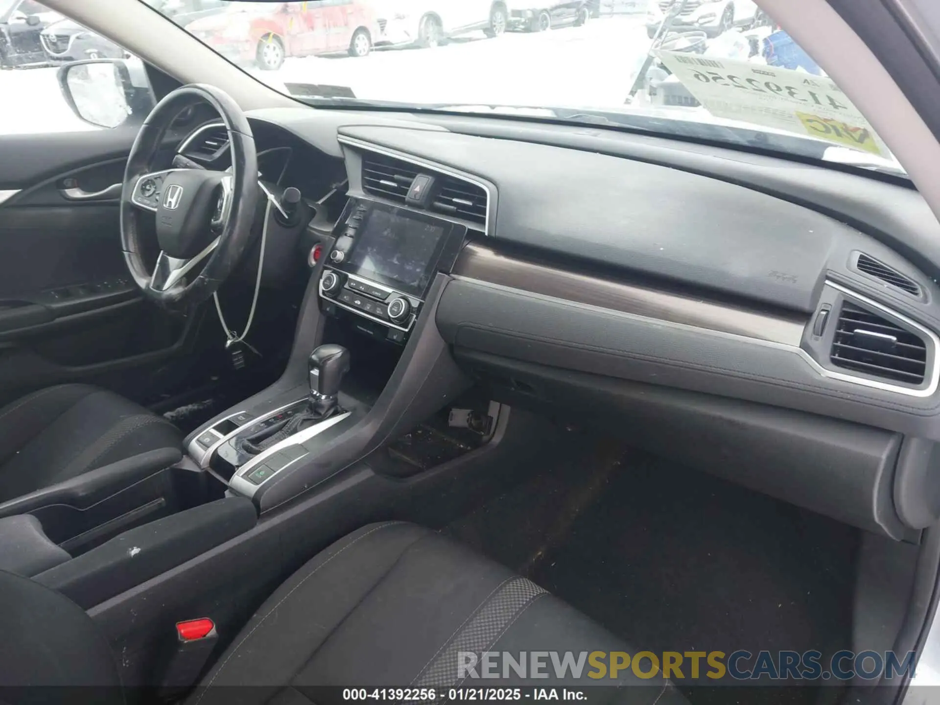 5 fotografías del automóvil dañado 19XFC1F35KE208149 HONDA CIVIC 2019