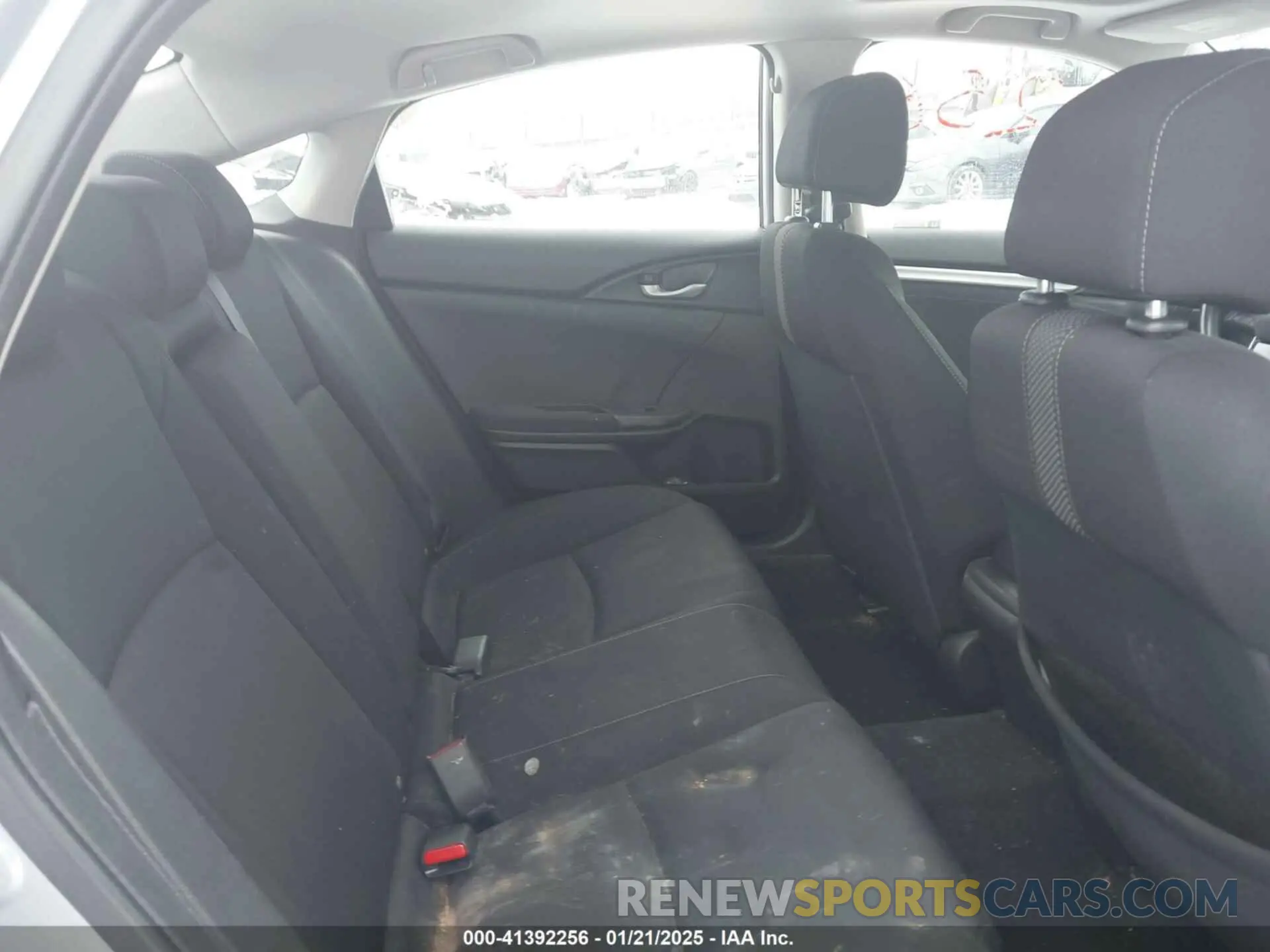 8 fotografías del automóvil dañado 19XFC1F35KE208149 HONDA CIVIC 2019