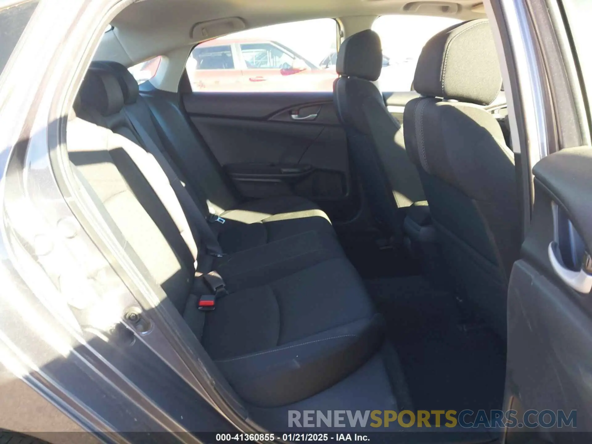 8 fotografías del automóvil dañado 19XFC1F35KE216719 HONDA CIVIC 2019