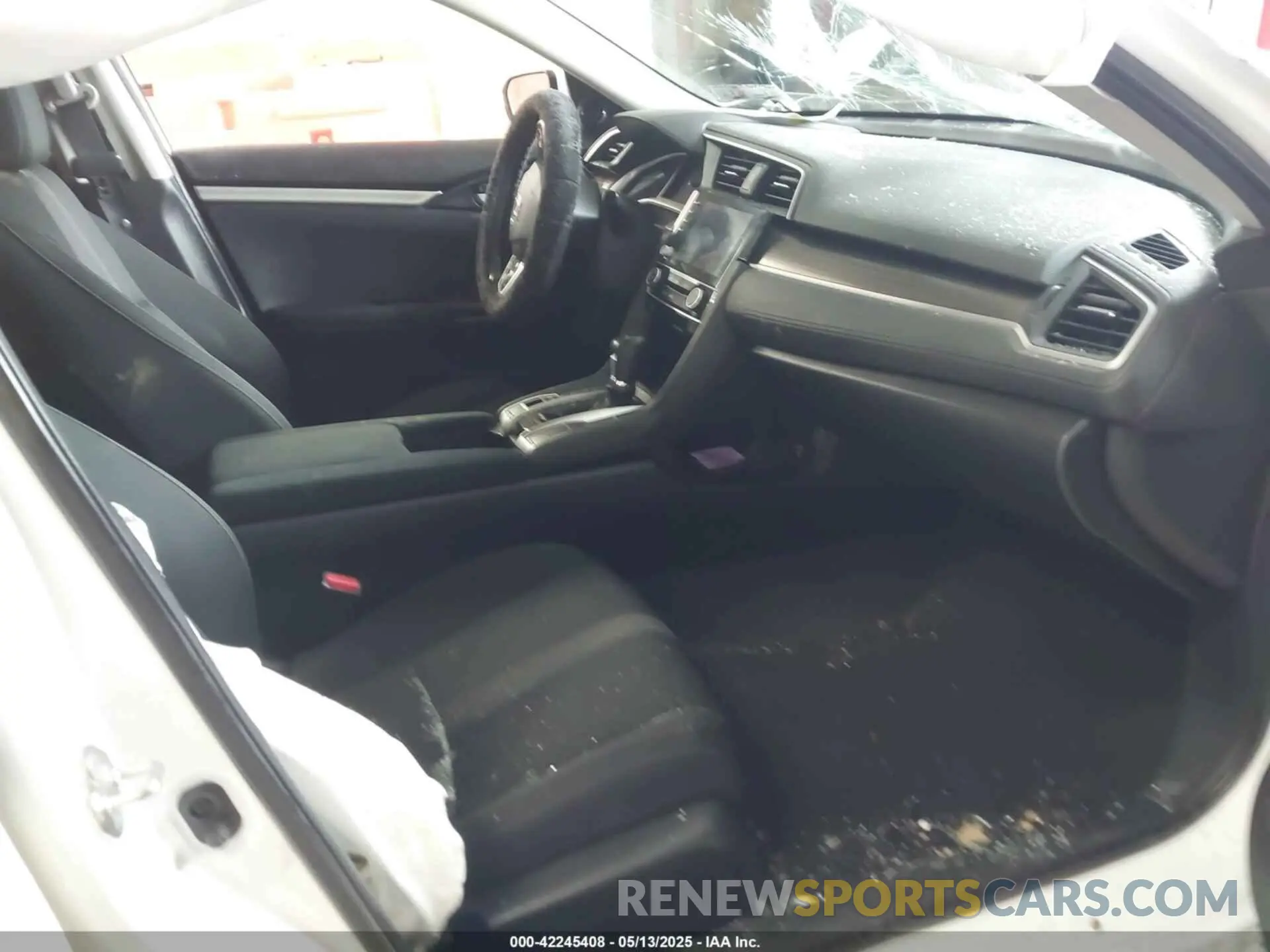 5 fotografías del automóvil dañado 19XFC1F36KE016030 HONDA CIVIC 2019