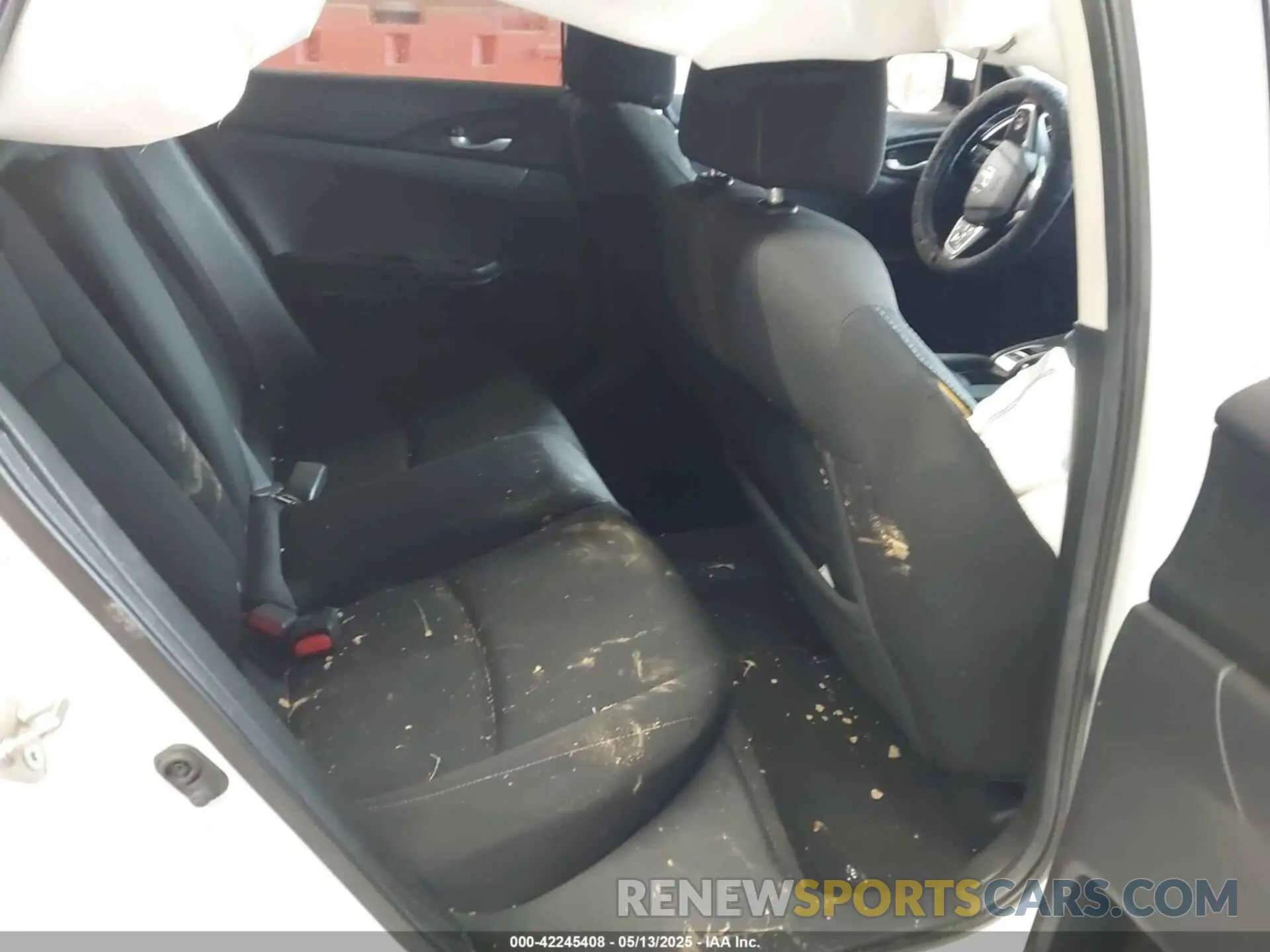 8 fotografías del automóvil dañado 19XFC1F36KE016030 HONDA CIVIC 2019