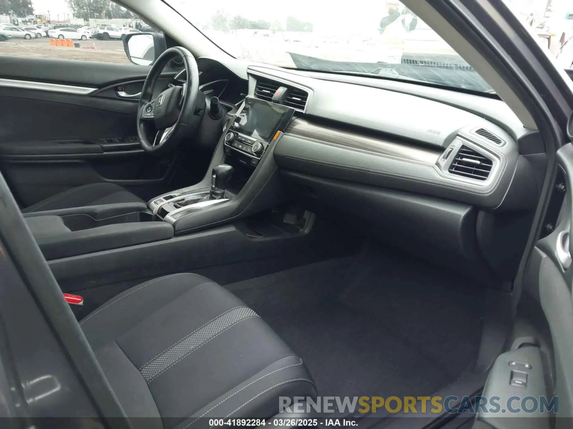 5 fotografías del automóvil dañado 19XFC1F38KE201910 HONDA CIVIC 2019