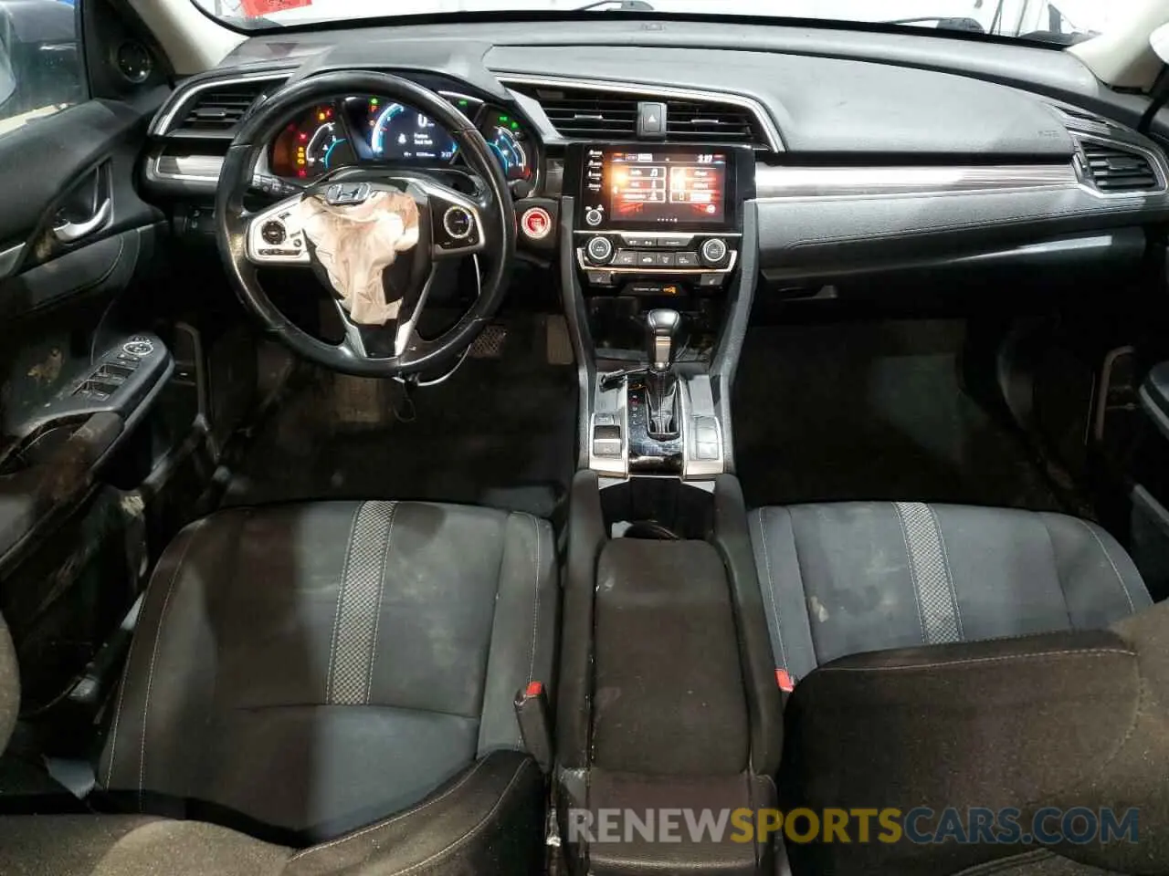 8 fotografías del automóvil dañado 19XFC1F3XKE004558 HONDA CIVIC 2019