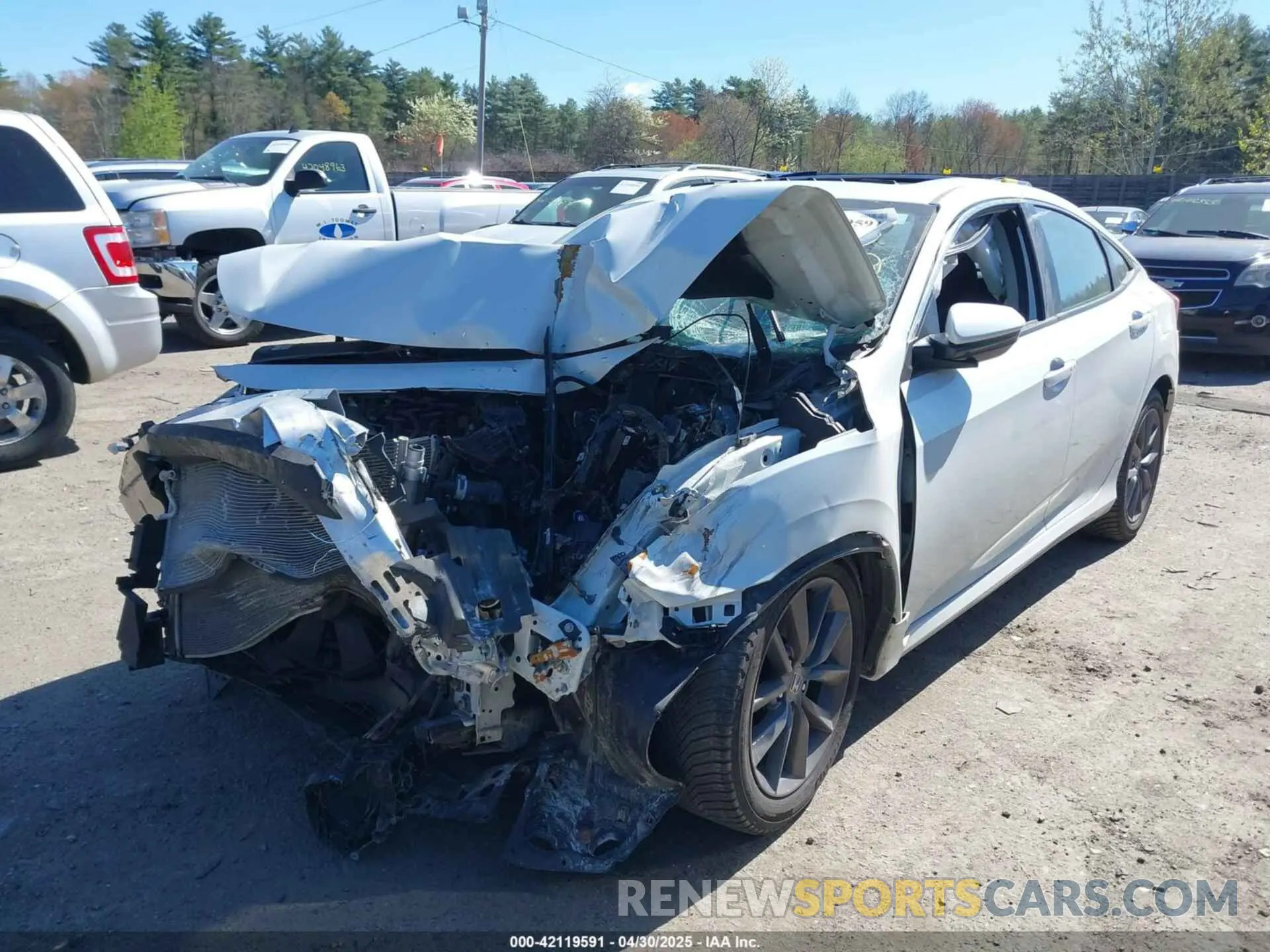 2 fotografías del automóvil dañado 19XFC1F3XKE006830 HONDA CIVIC 2019