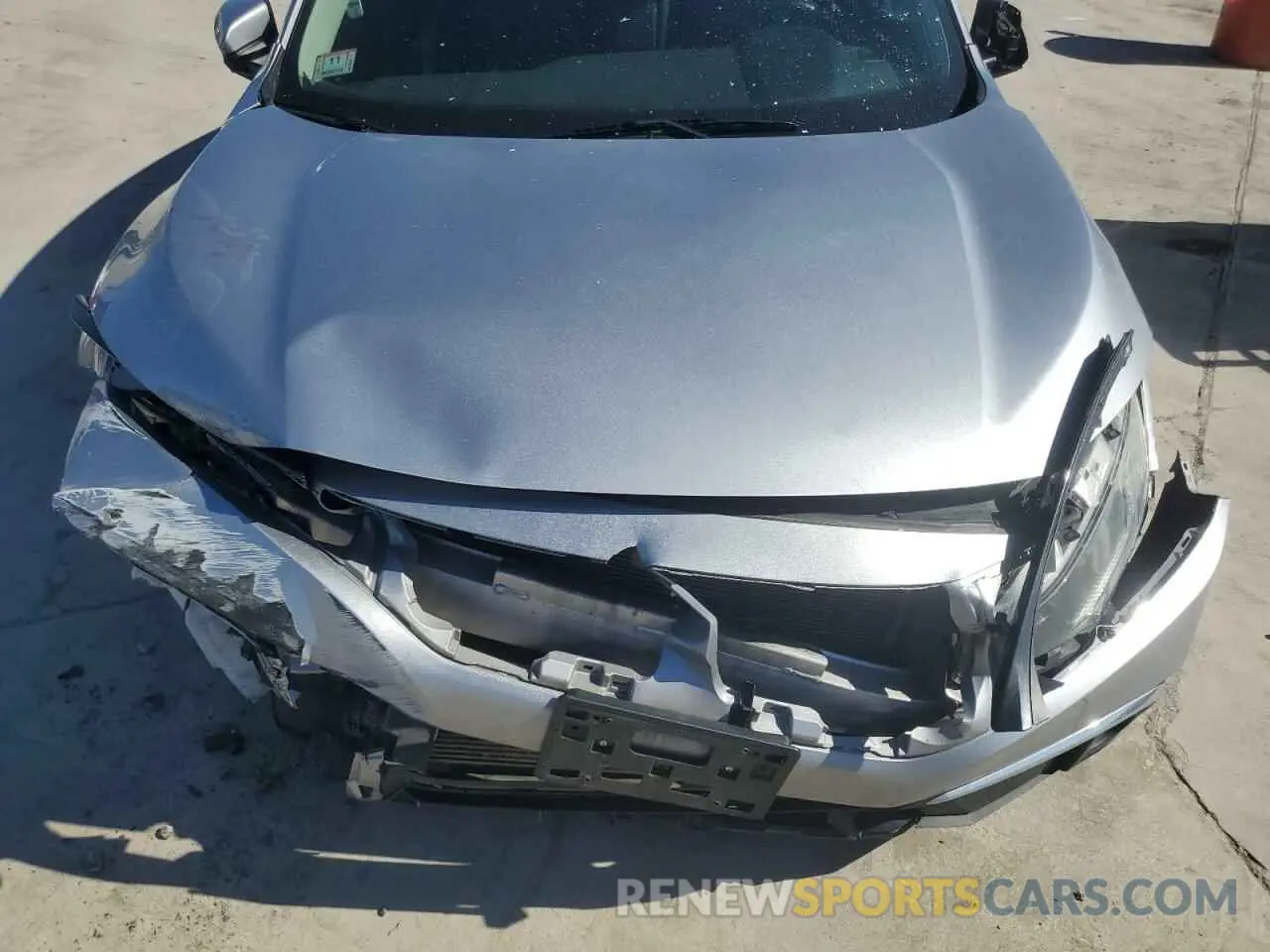 11 fotografías del automóvil dañado 19XFC1F76KE201682 HONDA CIVIC 2019