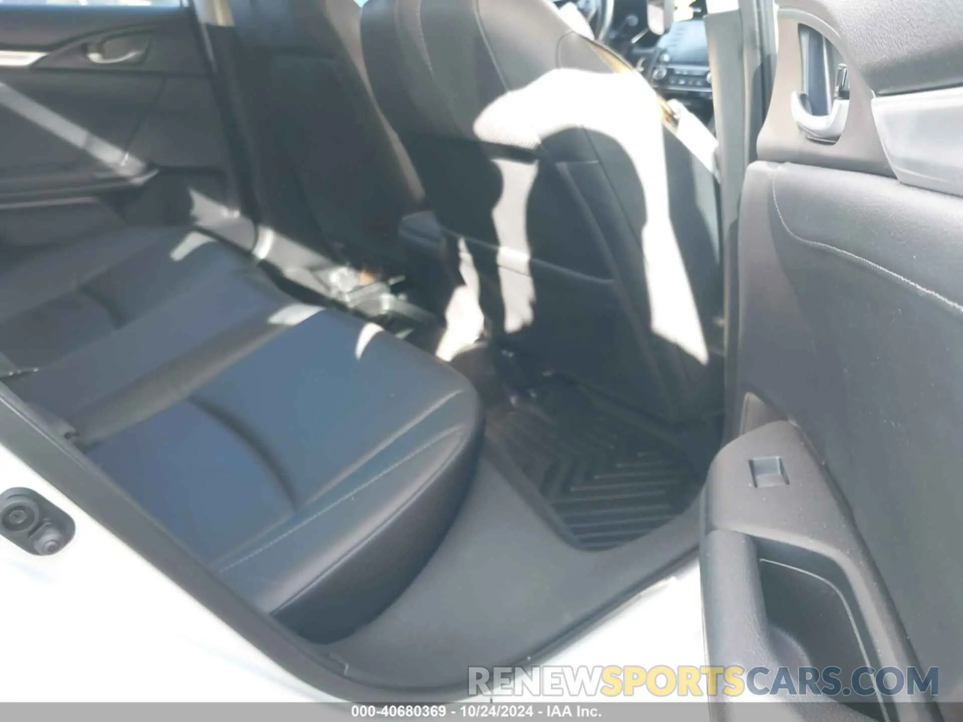 8 fotografías del automóvil dañado 19XFC1F77KE012085 HONDA CIVIC 2019
