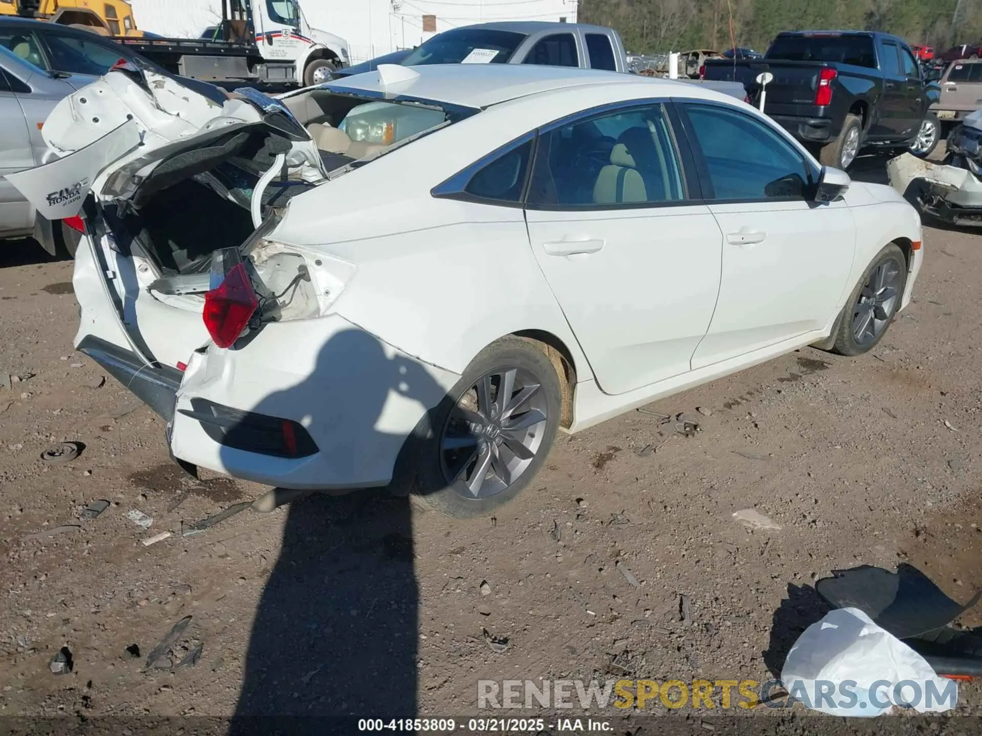 4 fotografías del automóvil dañado 19XFC1F7XKE005969 HONDA CIVIC 2019