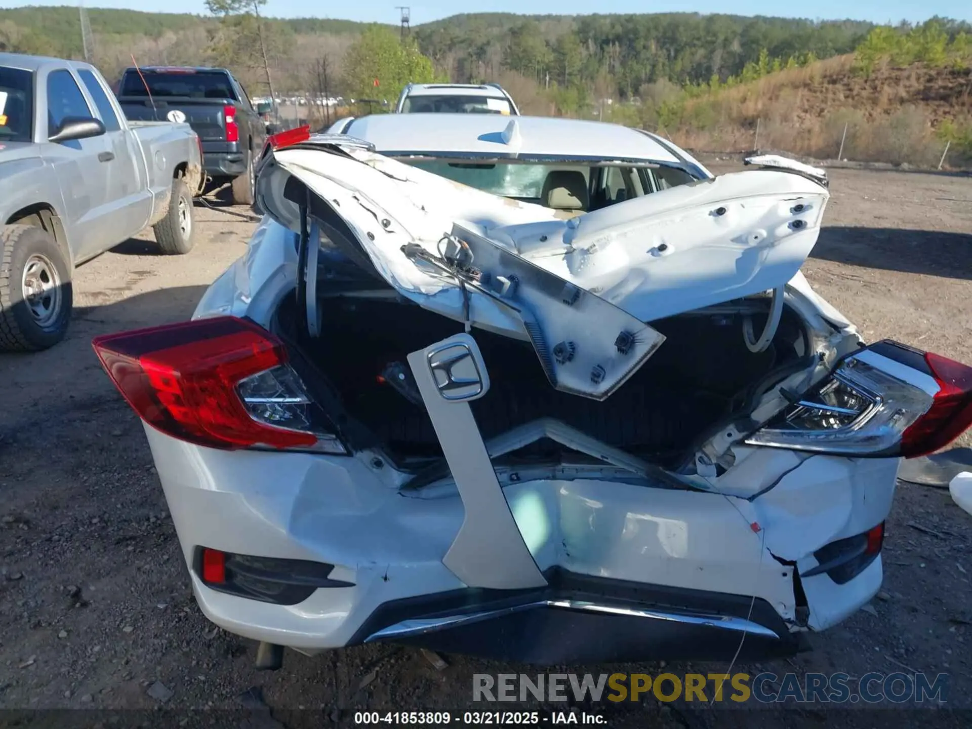 6 fotografías del automóvil dañado 19XFC1F7XKE005969 HONDA CIVIC 2019