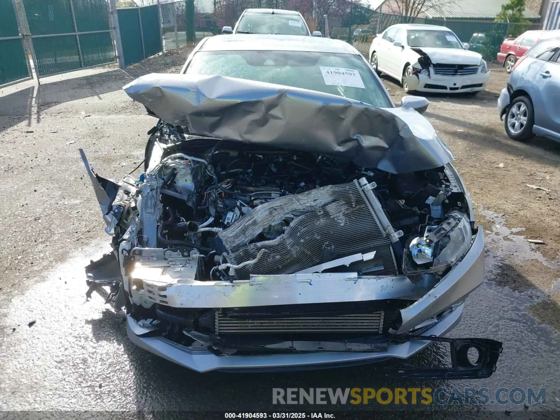 11 fotografías del automóvil dañado 19XFC1F7XKE010279 HONDA CIVIC 2019