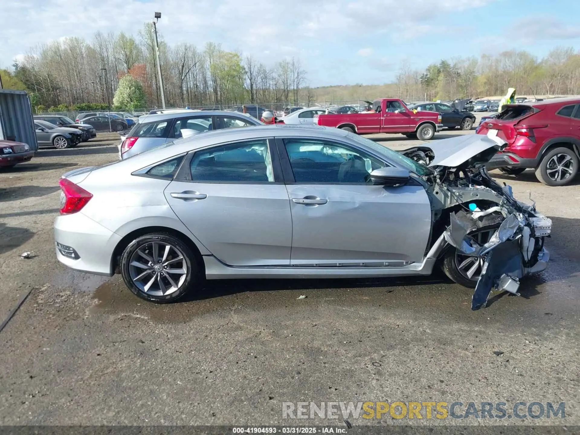 12 fotografías del automóvil dañado 19XFC1F7XKE010279 HONDA CIVIC 2019