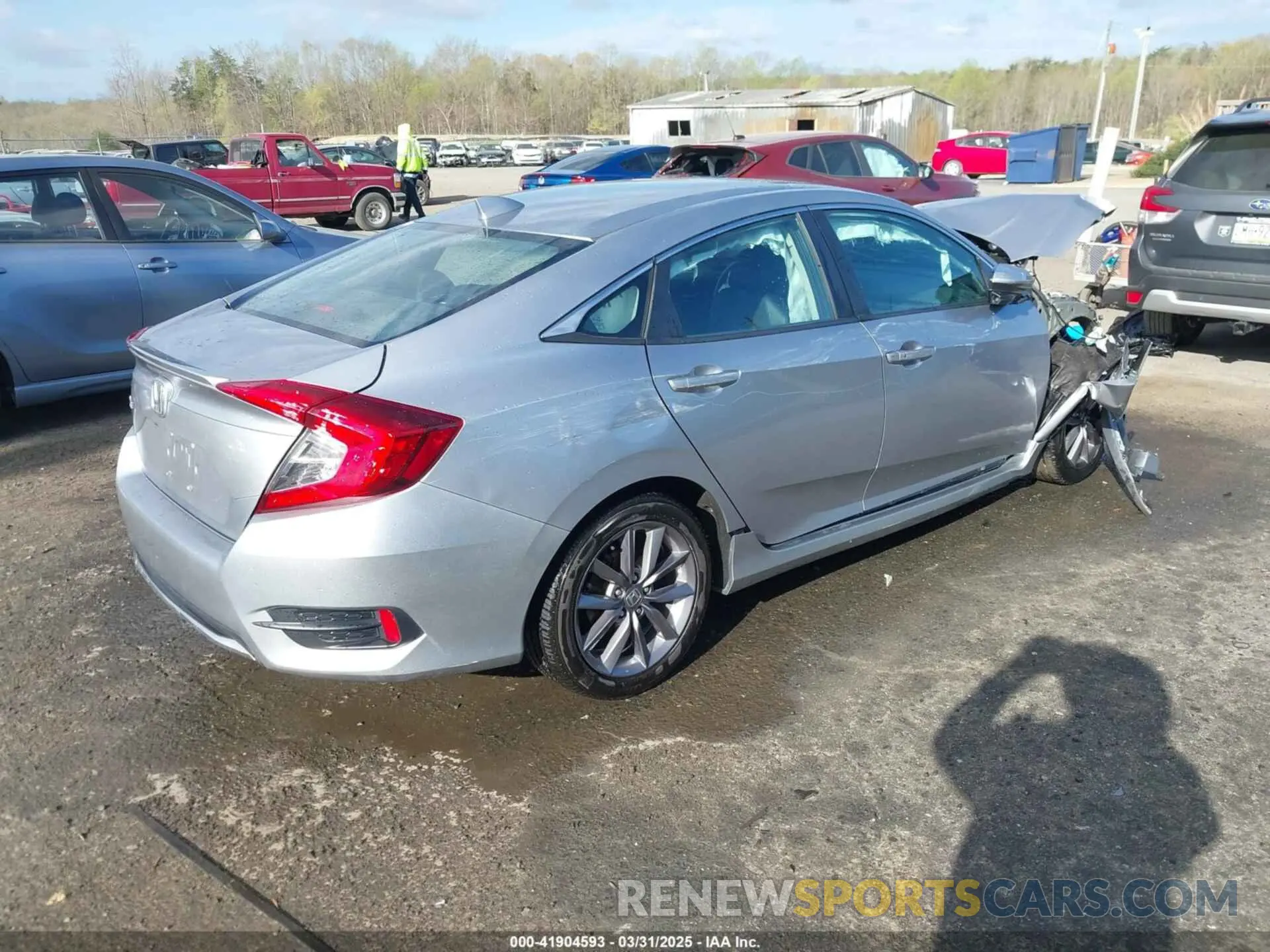 4 fotografías del automóvil dañado 19XFC1F7XKE010279 HONDA CIVIC 2019