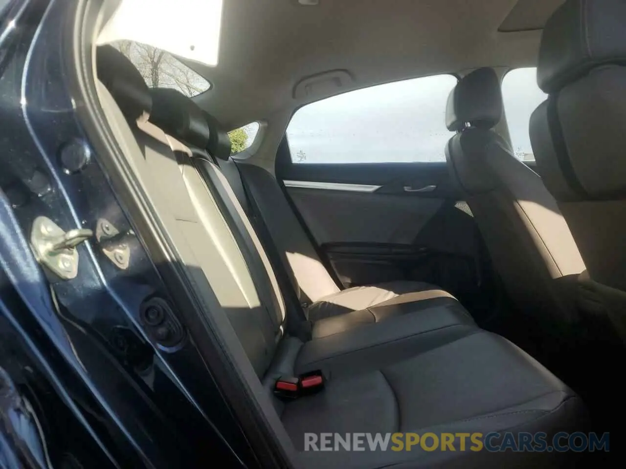 10 fotografías del automóvil dañado 19XFC1F7XKE017149 HONDA CIVIC 2019