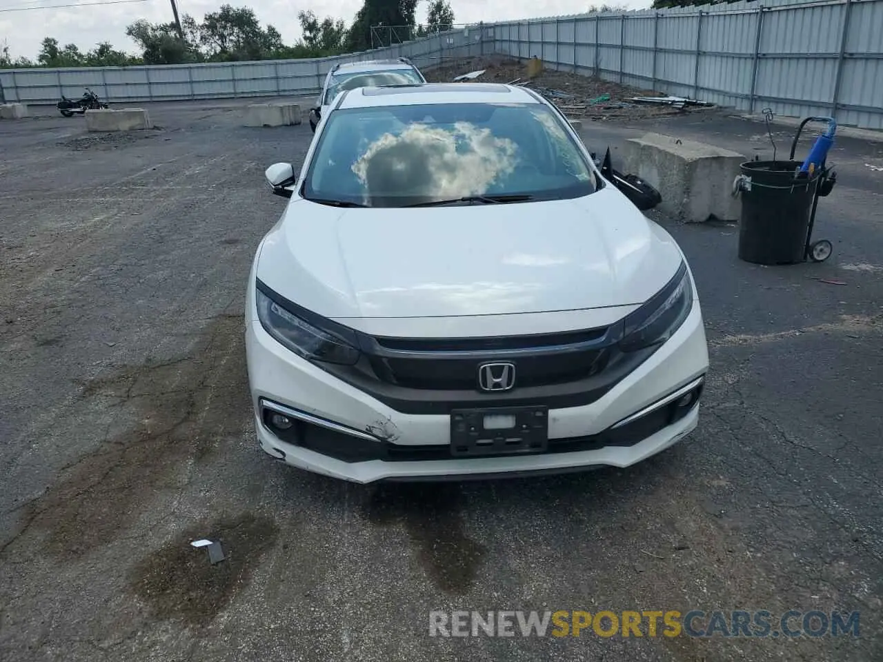 5 fotografías del automóvil dañado 19XFC1F96KE002245 HONDA CIVIC 2019