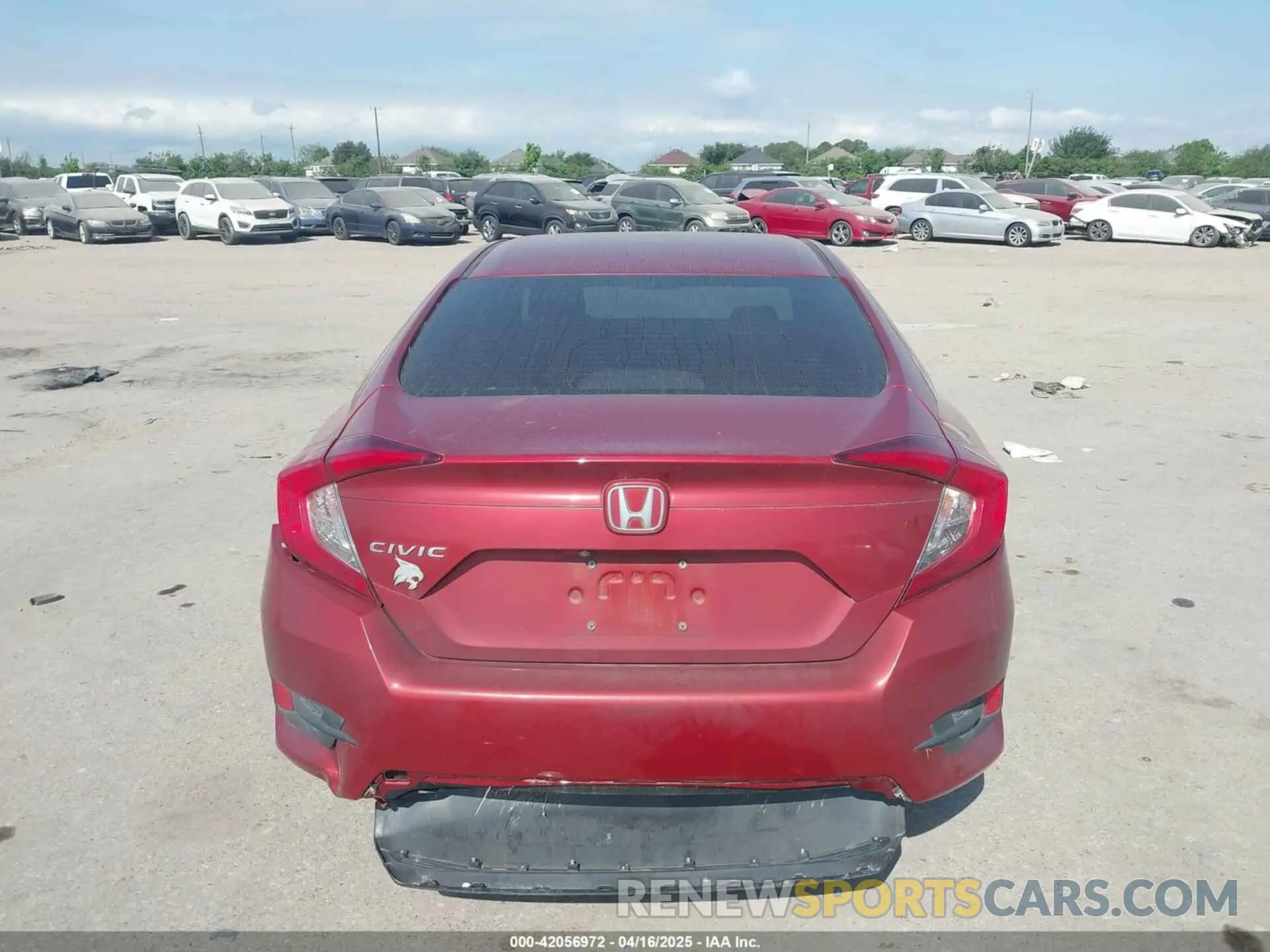 16 fotografías del automóvil dañado 19XFC2F60KE004665 HONDA CIVIC 2019