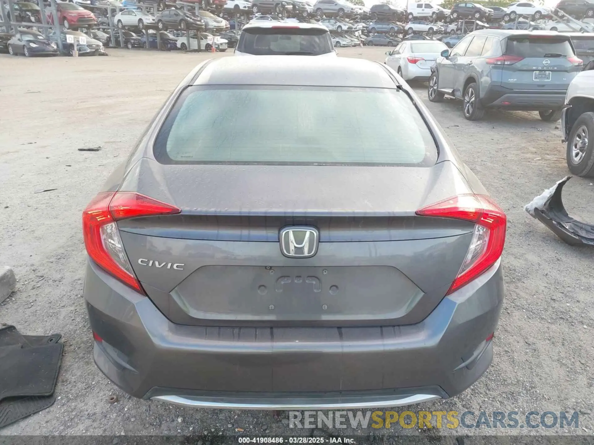 16 fotografías del automóvil dañado 19XFC2F60KE018100 HONDA CIVIC 2019