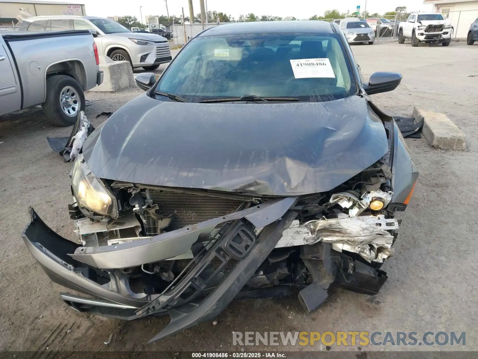 6 fotografías del automóvil dañado 19XFC2F60KE018100 HONDA CIVIC 2019