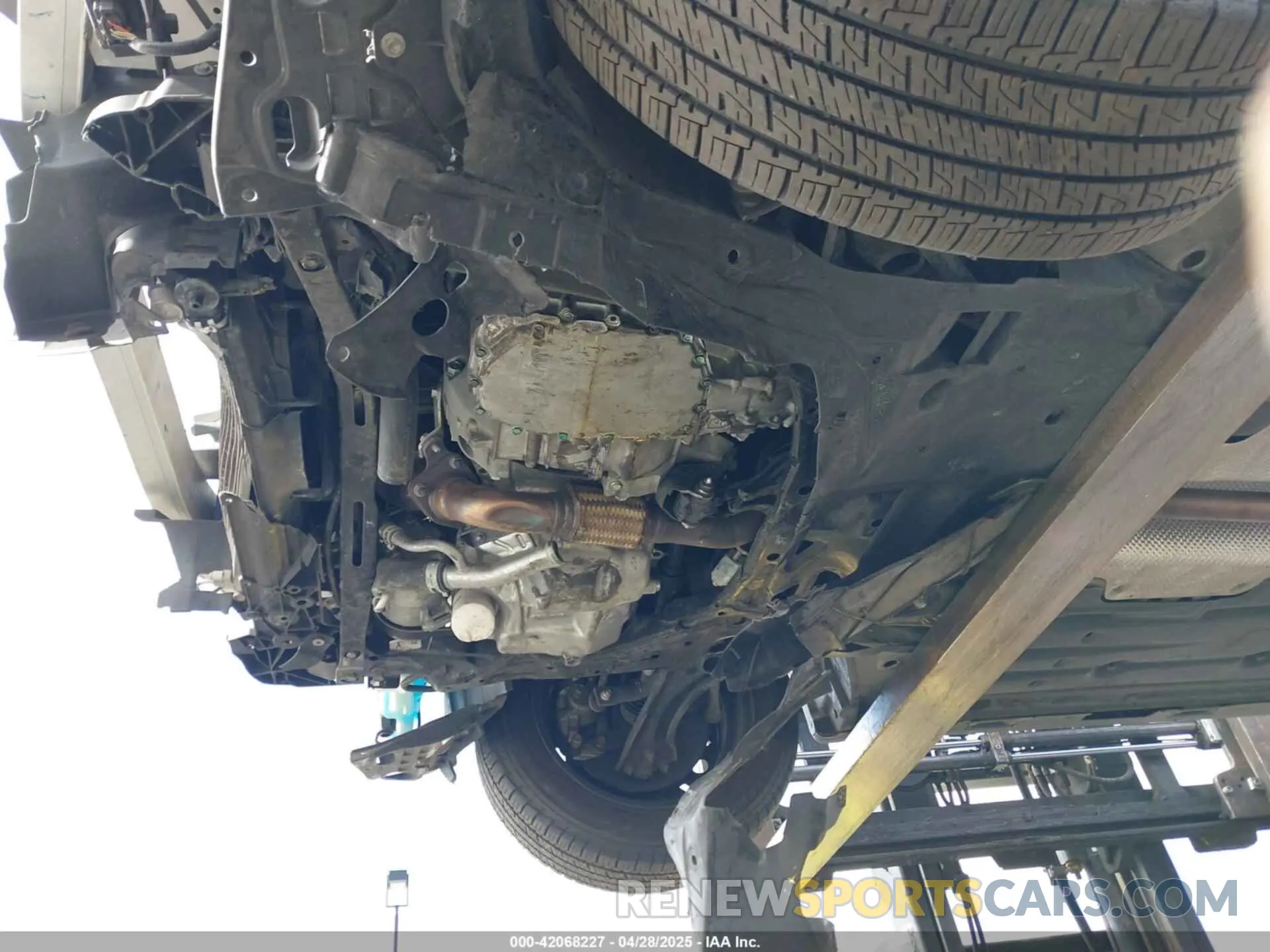 19 fotografías del automóvil dañado 19XFC2F60KE206499 HONDA CIVIC 2019