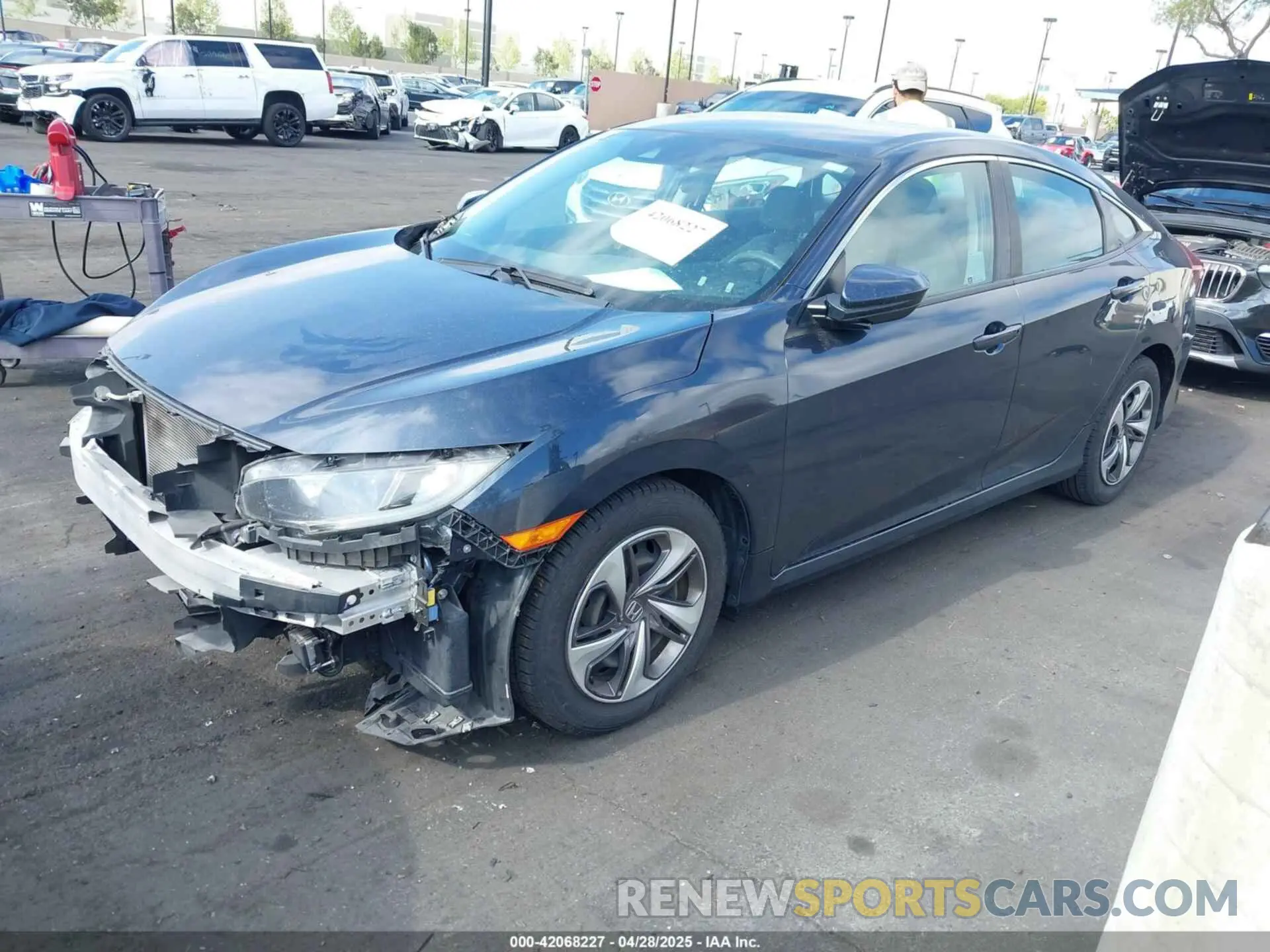 2 fotografías del automóvil dañado 19XFC2F60KE206499 HONDA CIVIC 2019