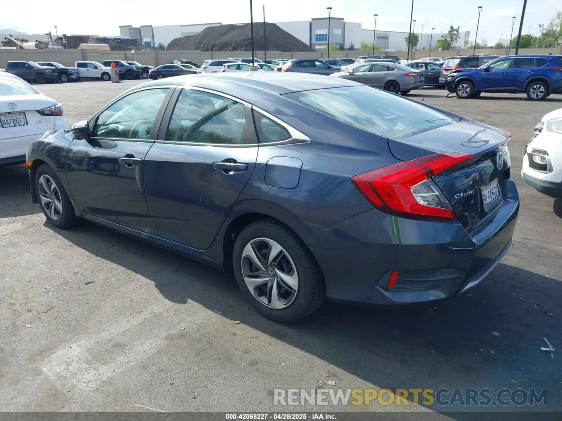 3 fotografías del automóvil dañado 19XFC2F60KE206499 HONDA CIVIC 2019
