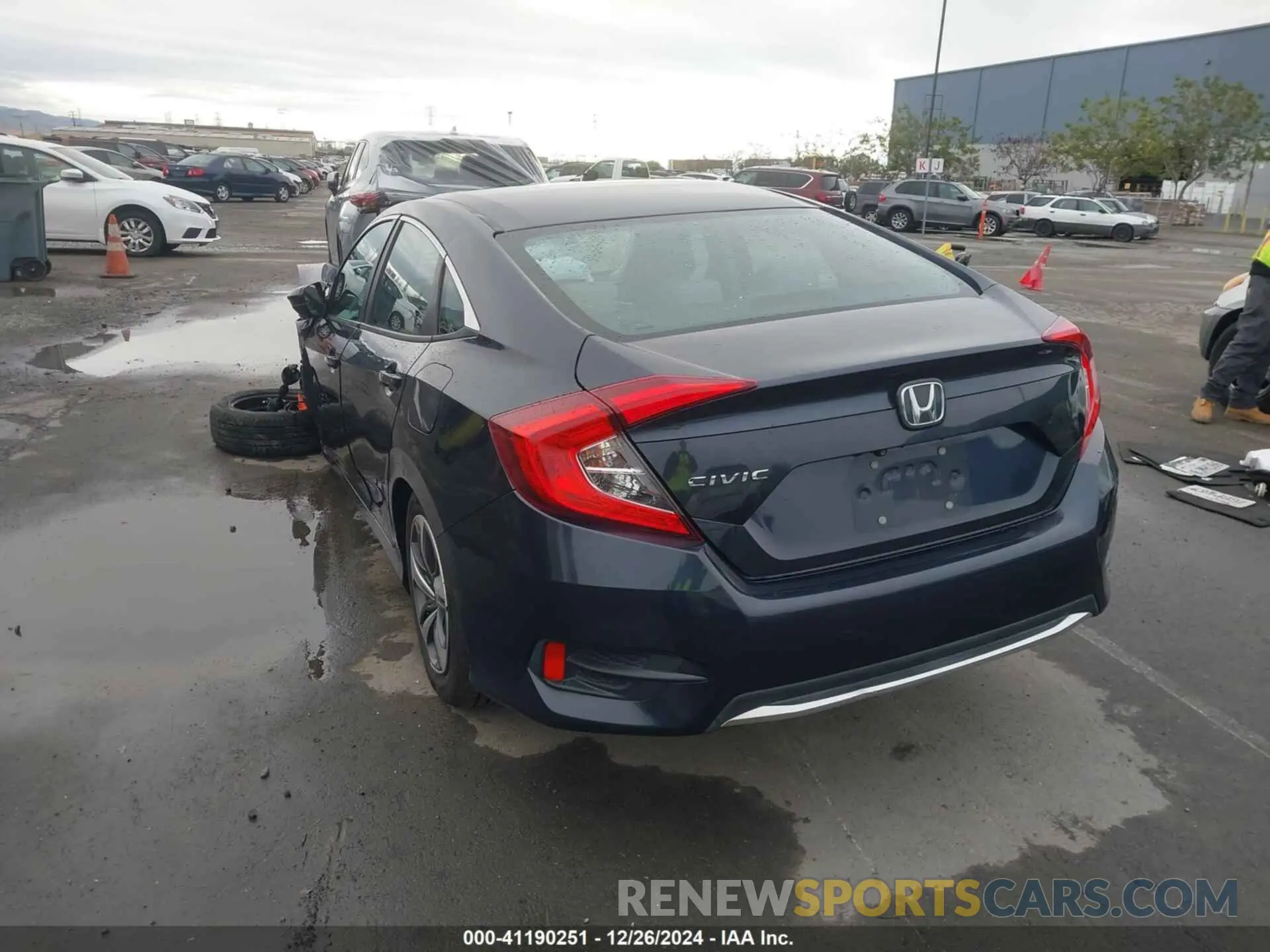 3 fotografías del automóvil dañado 19XFC2F60KE207023 HONDA CIVIC 2019