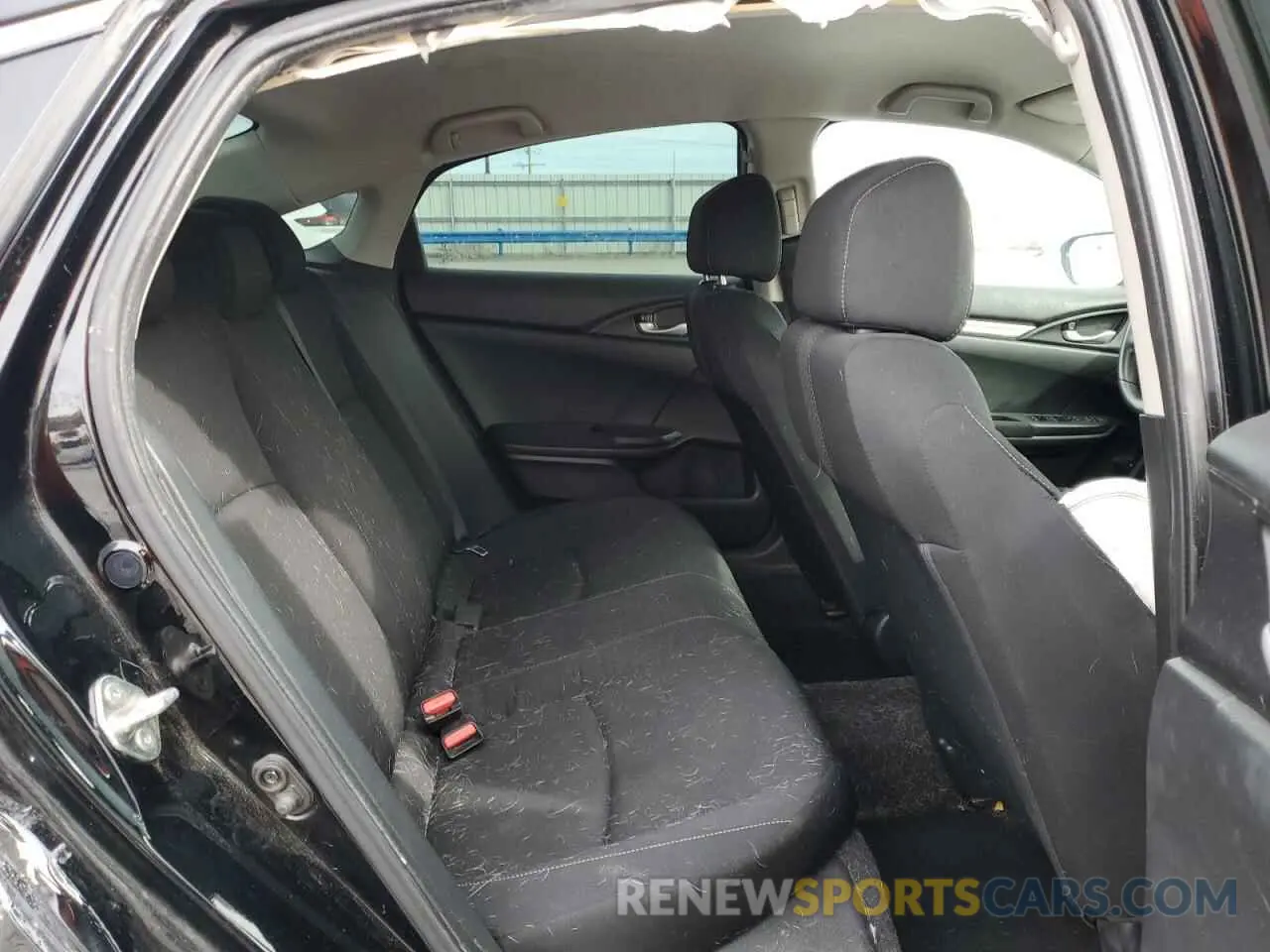 12 fotografías del automóvil dañado 19XFC2F61KE009602 HONDA CIVIC 2019