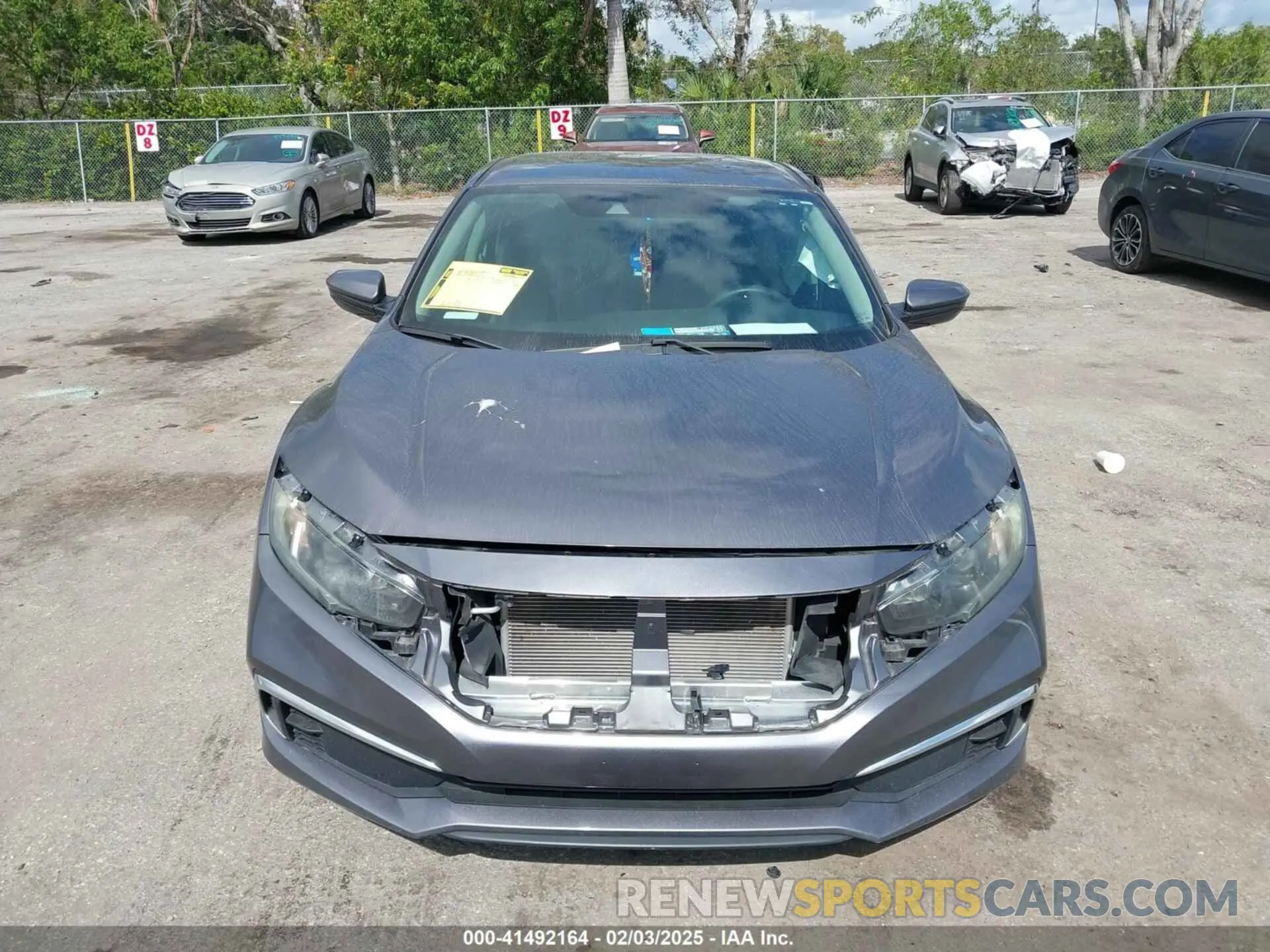 12 fotografías del automóvil dañado 19XFC2F61KE011222 HONDA CIVIC 2019