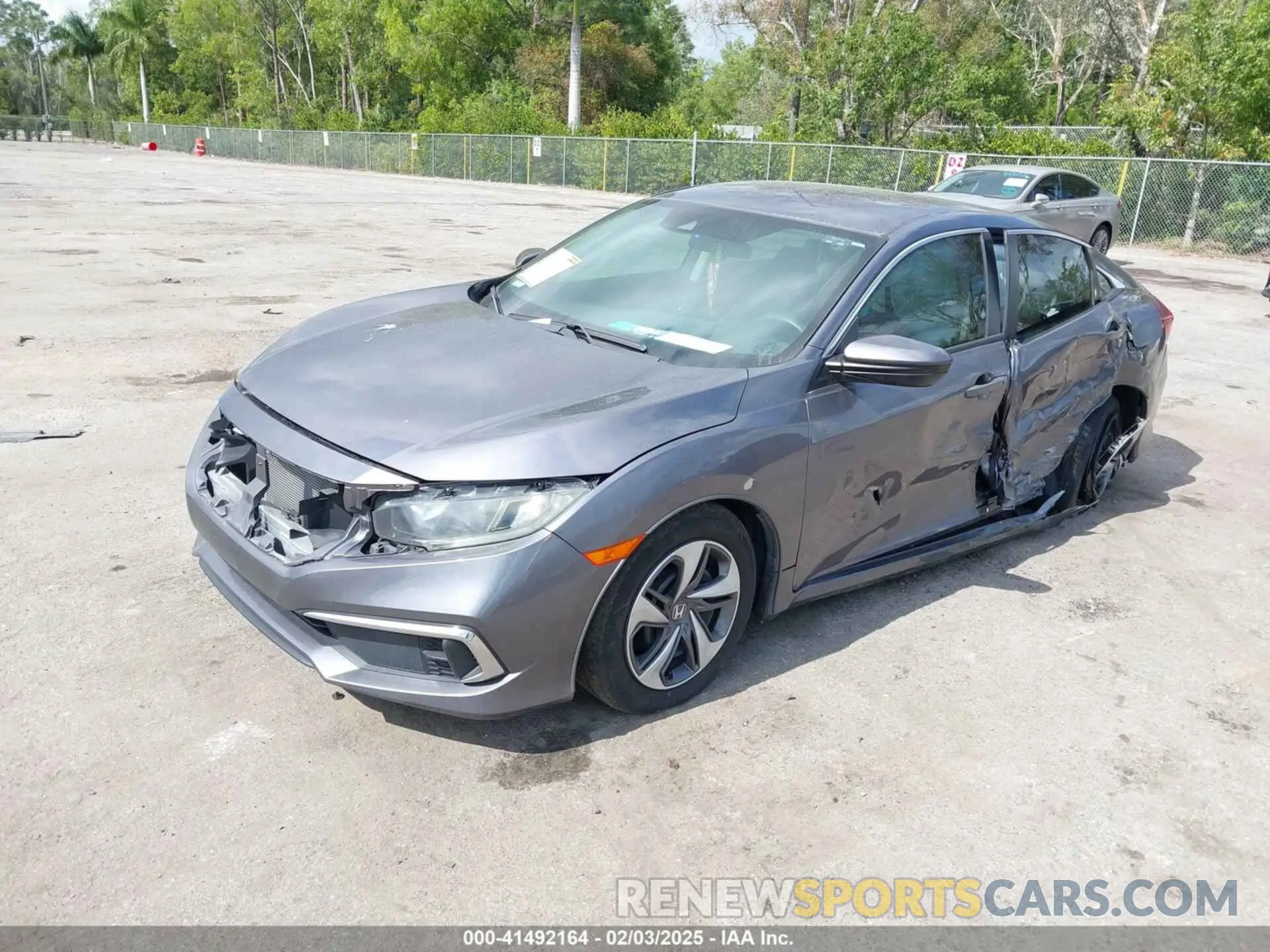 2 fotografías del automóvil dañado 19XFC2F61KE011222 HONDA CIVIC 2019